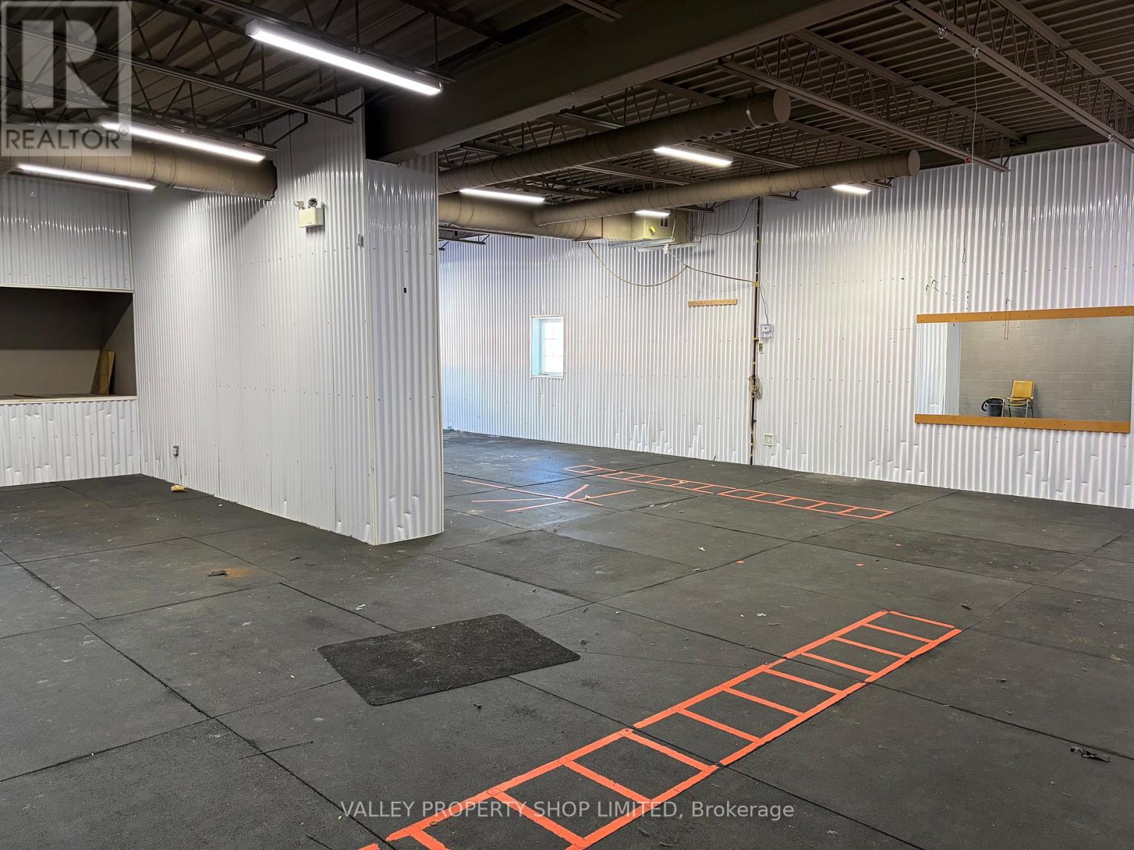 21 Pembroke Street W Property Photo 12