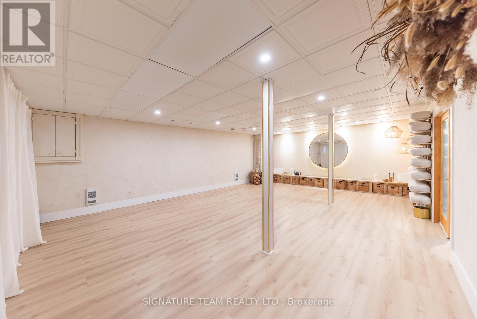 3227 Petawawa Boulevard Property Photo 7