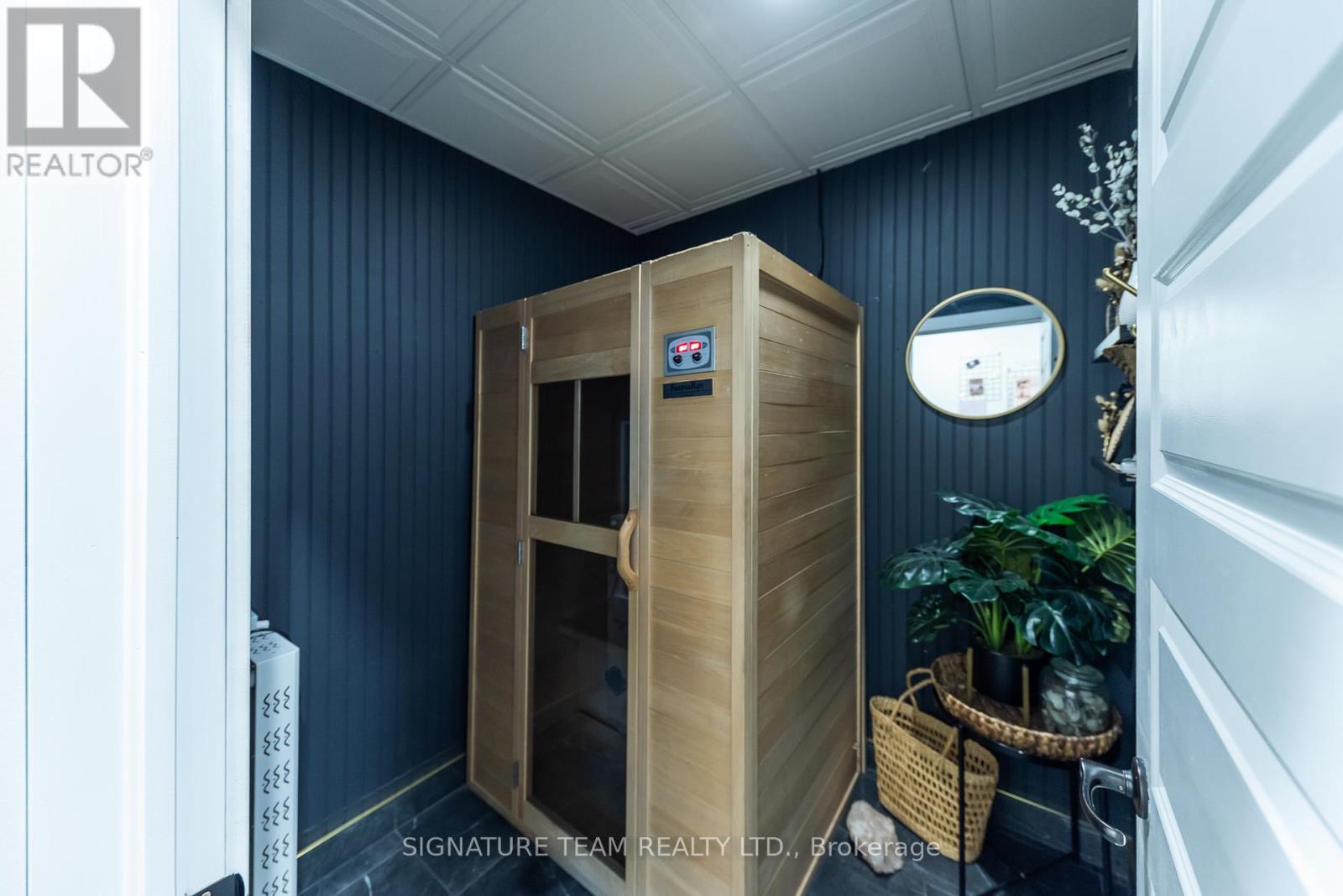 3227 Petawawa Boulevard Property Photo 17