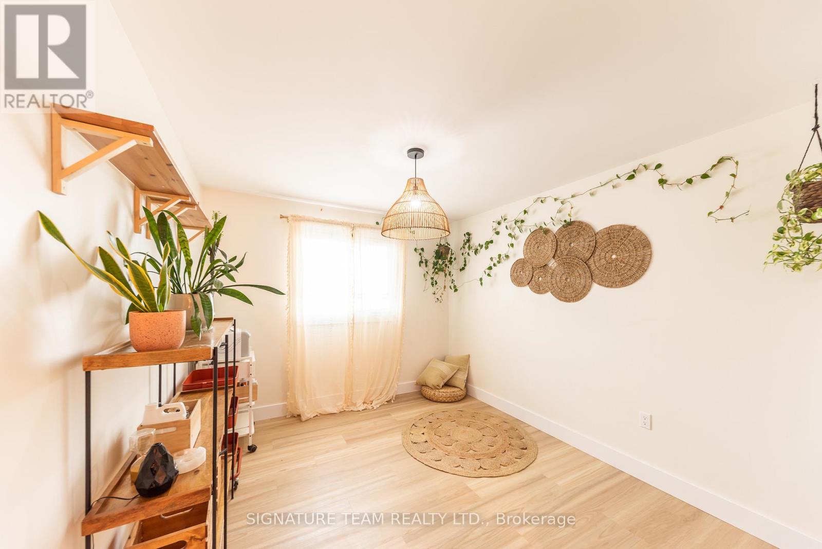 3227 Petawawa Boulevard Property Photo 28