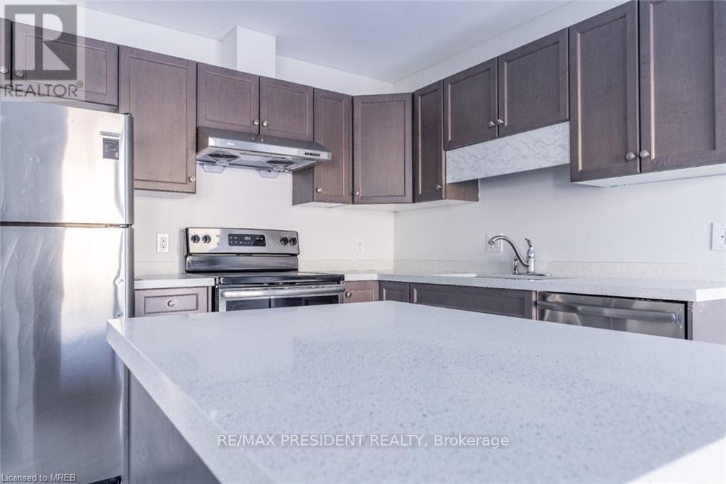 80 Monarch Street Property Photo 7