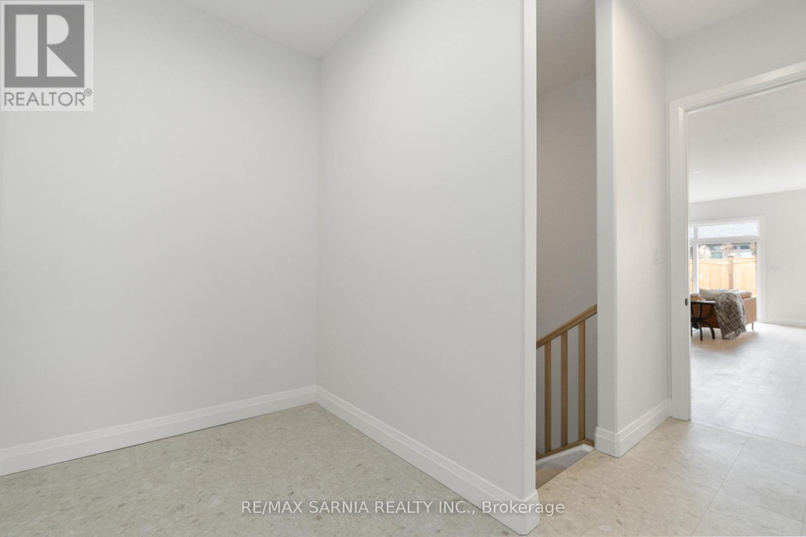 601 Sweetbay Crescent Property Photo 17