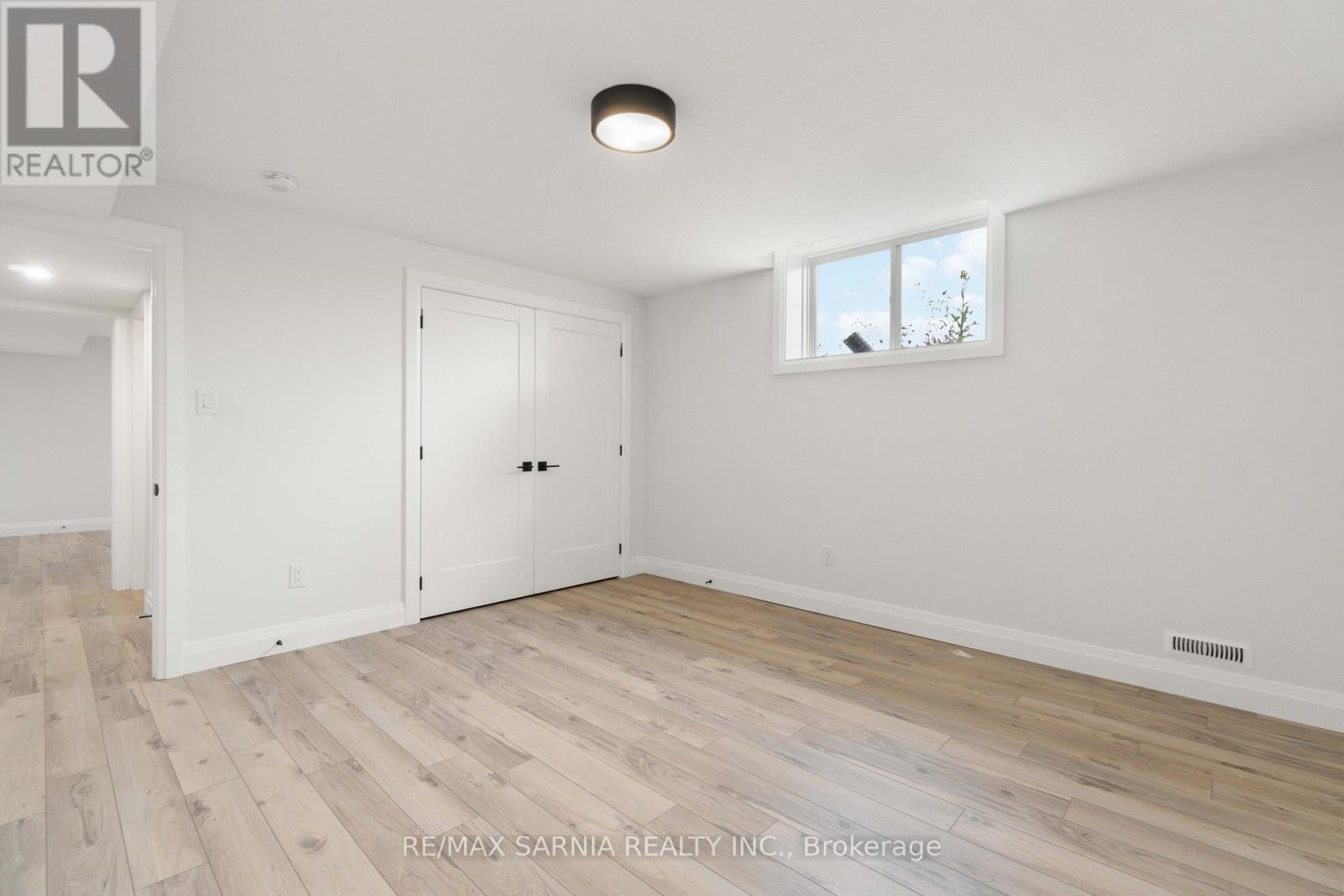 601 Sweetbay Crescent Property Photo 27