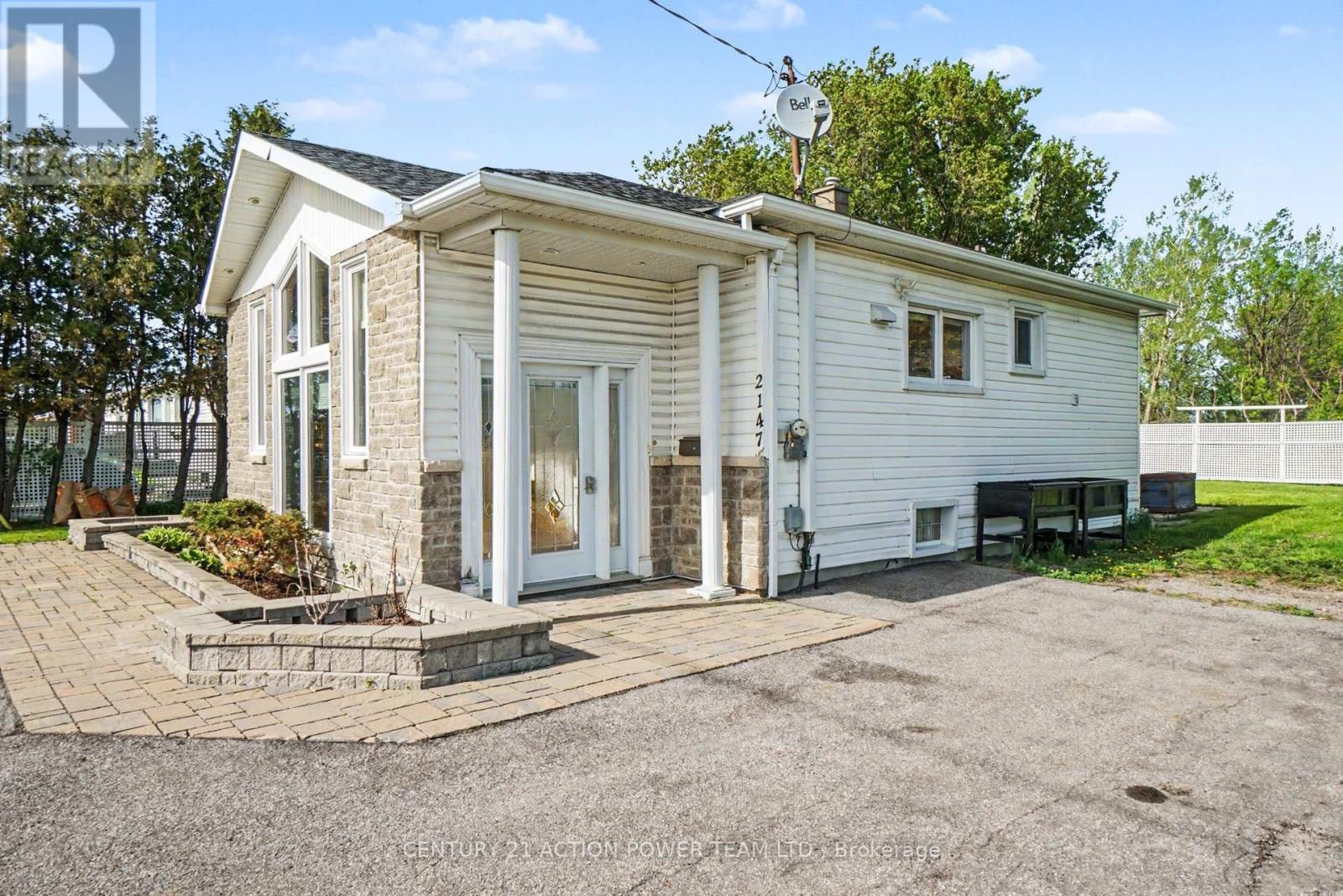 2147 Mer Bleue Road Property Photo 4