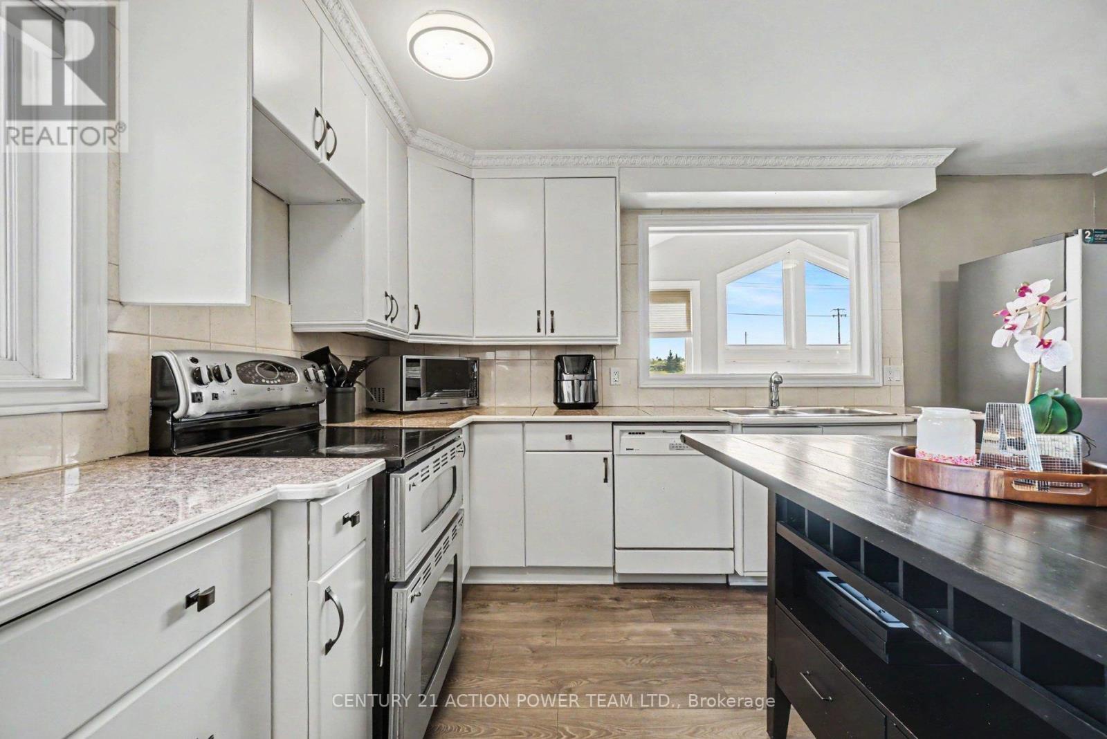 2147 Mer Bleue Road Property Photo 13