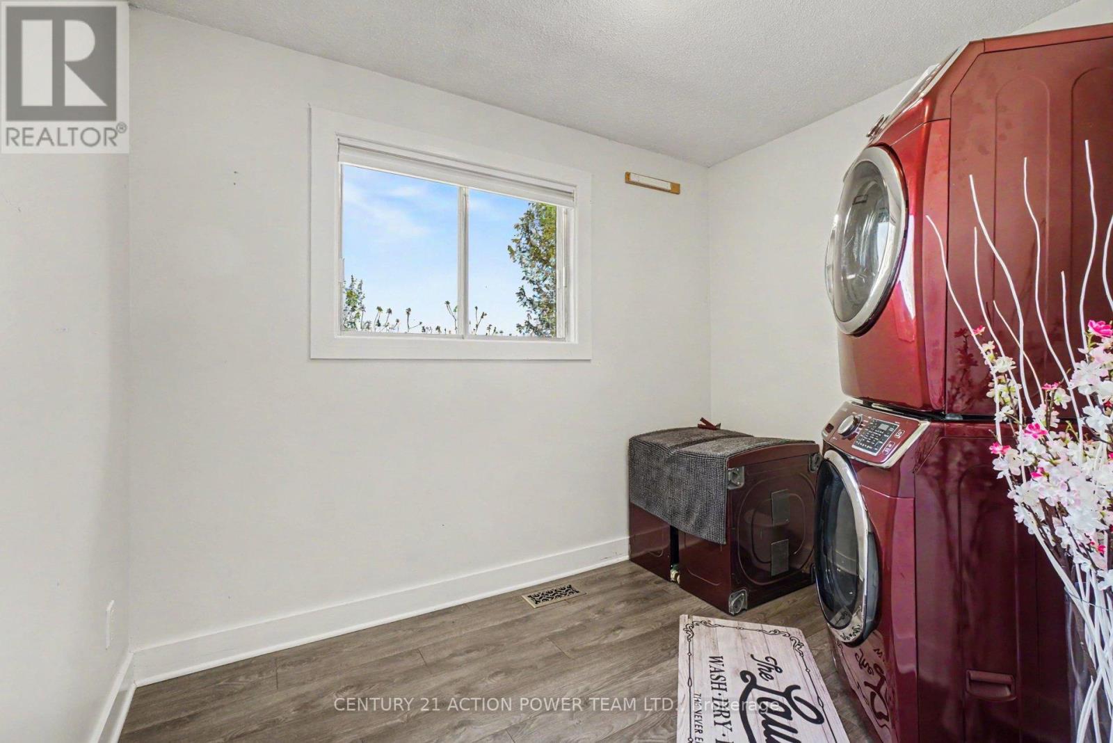2147 Mer Bleue Road Property Photo 16