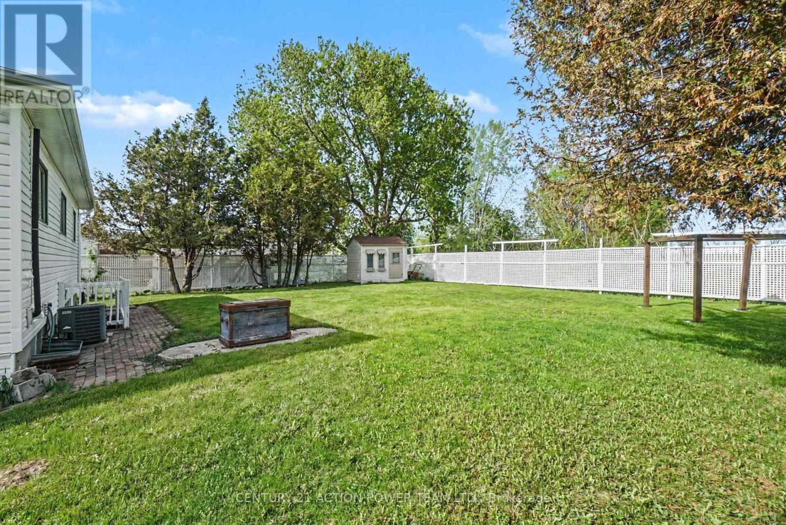 2147 Mer Bleue Road Property Photo 27