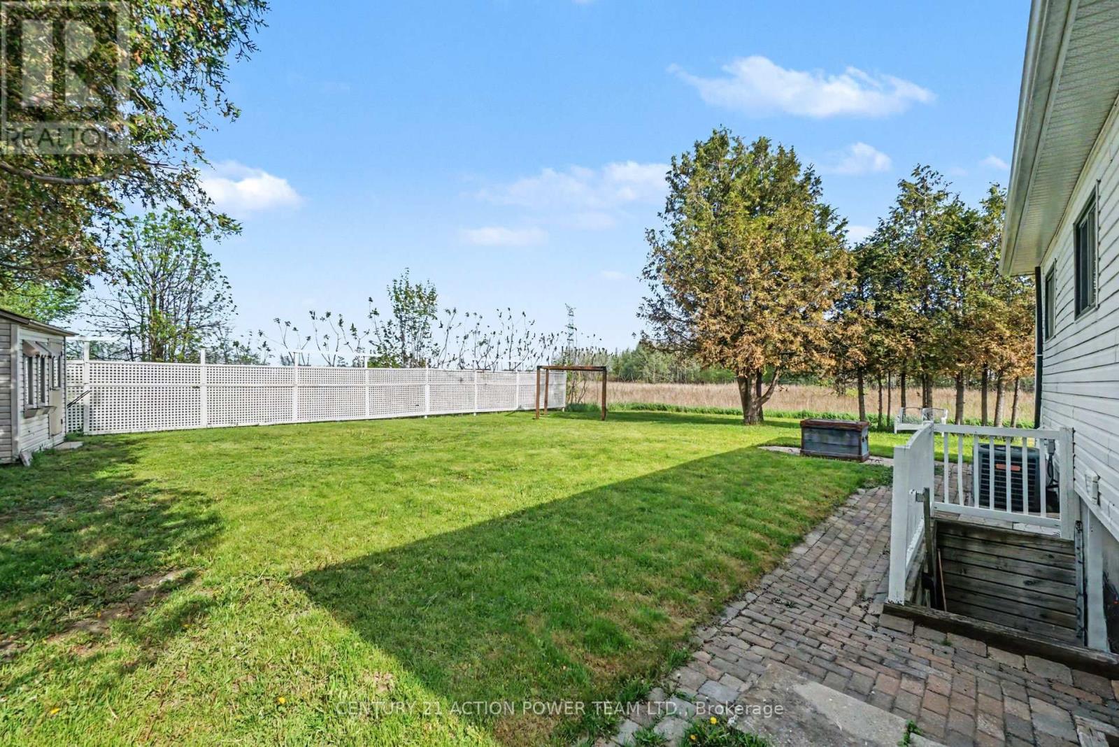 2147 Mer Bleue Road Property Photo 28