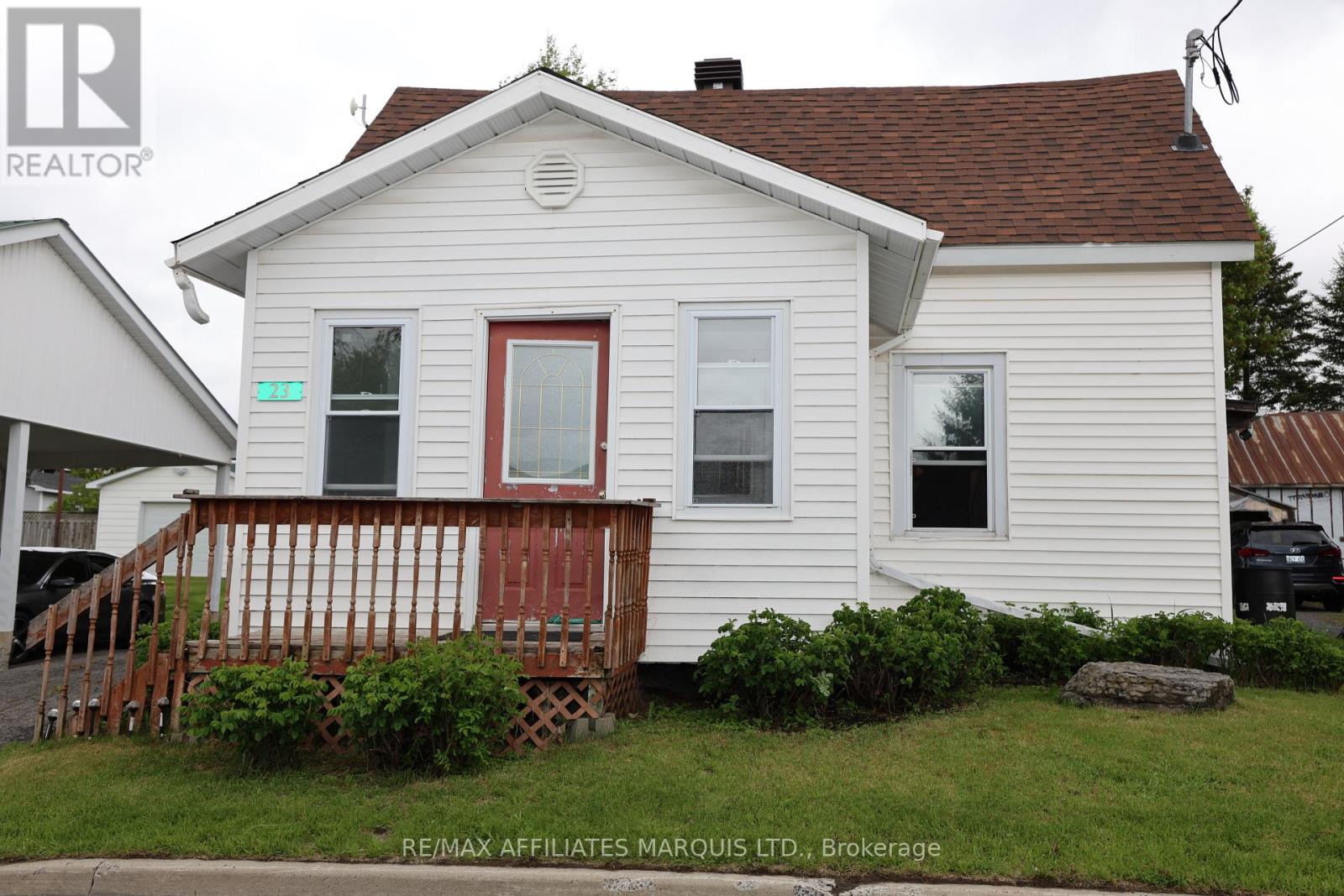 23 Sabourin Street Property Photo 1
