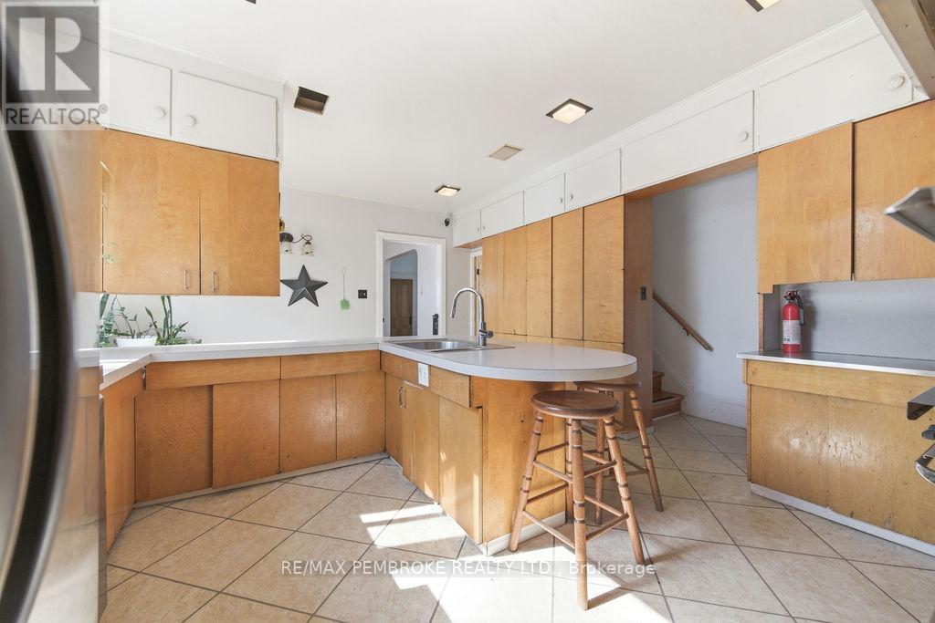 6 True Love Street Property Photo 12