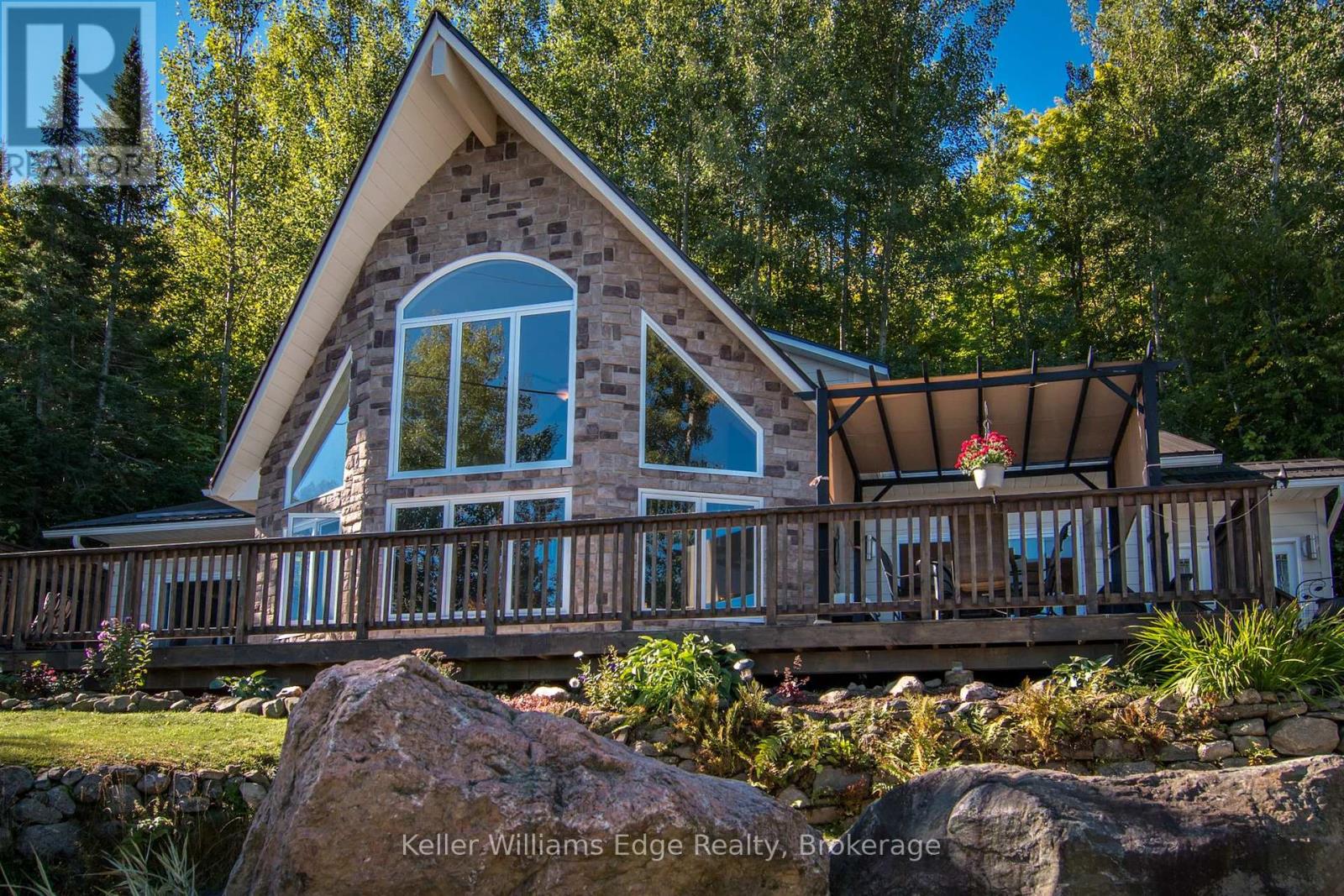 43 Lakeshore Drive Property Photo 2