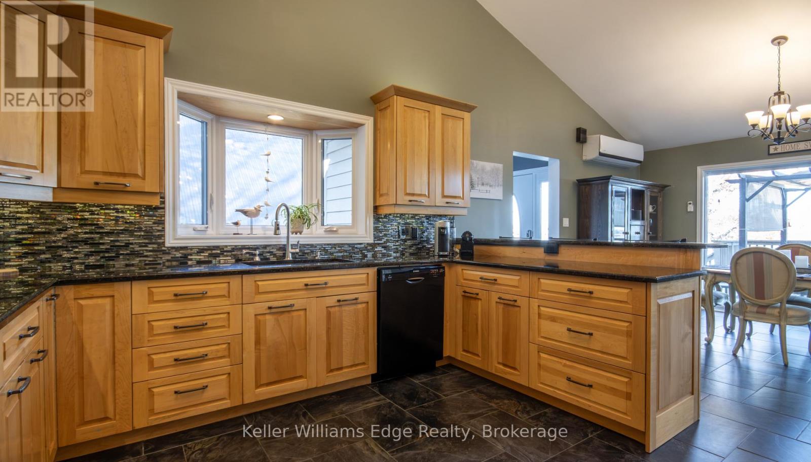 43 Lakeshore Drive Property Photo 12