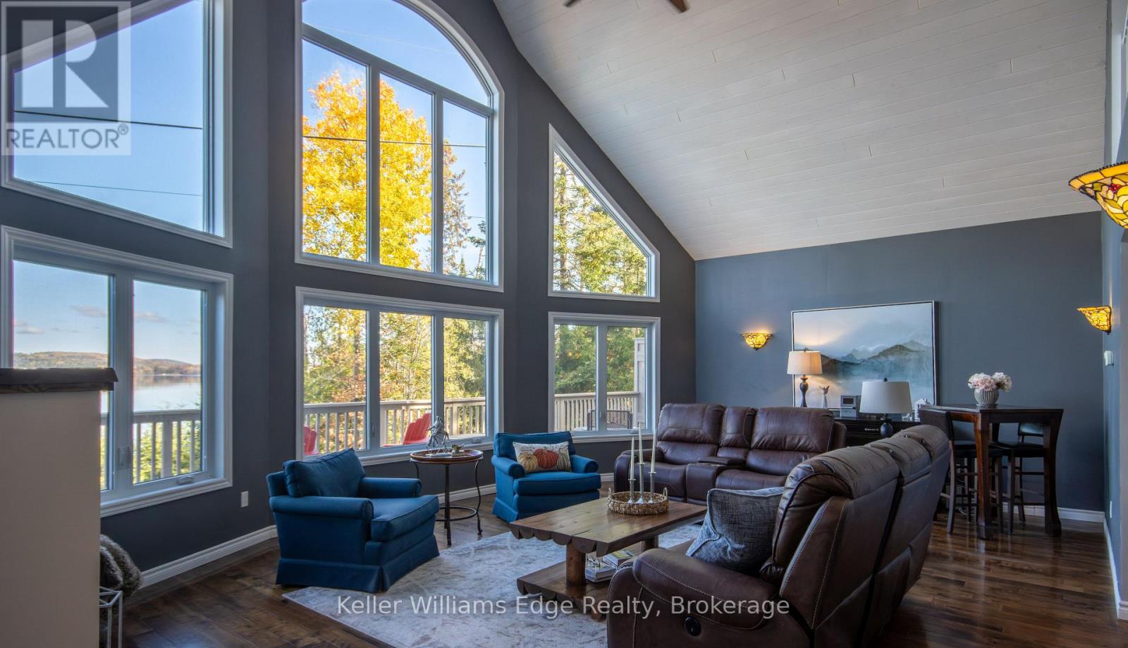 43 Lakeshore Drive Property Photo 16