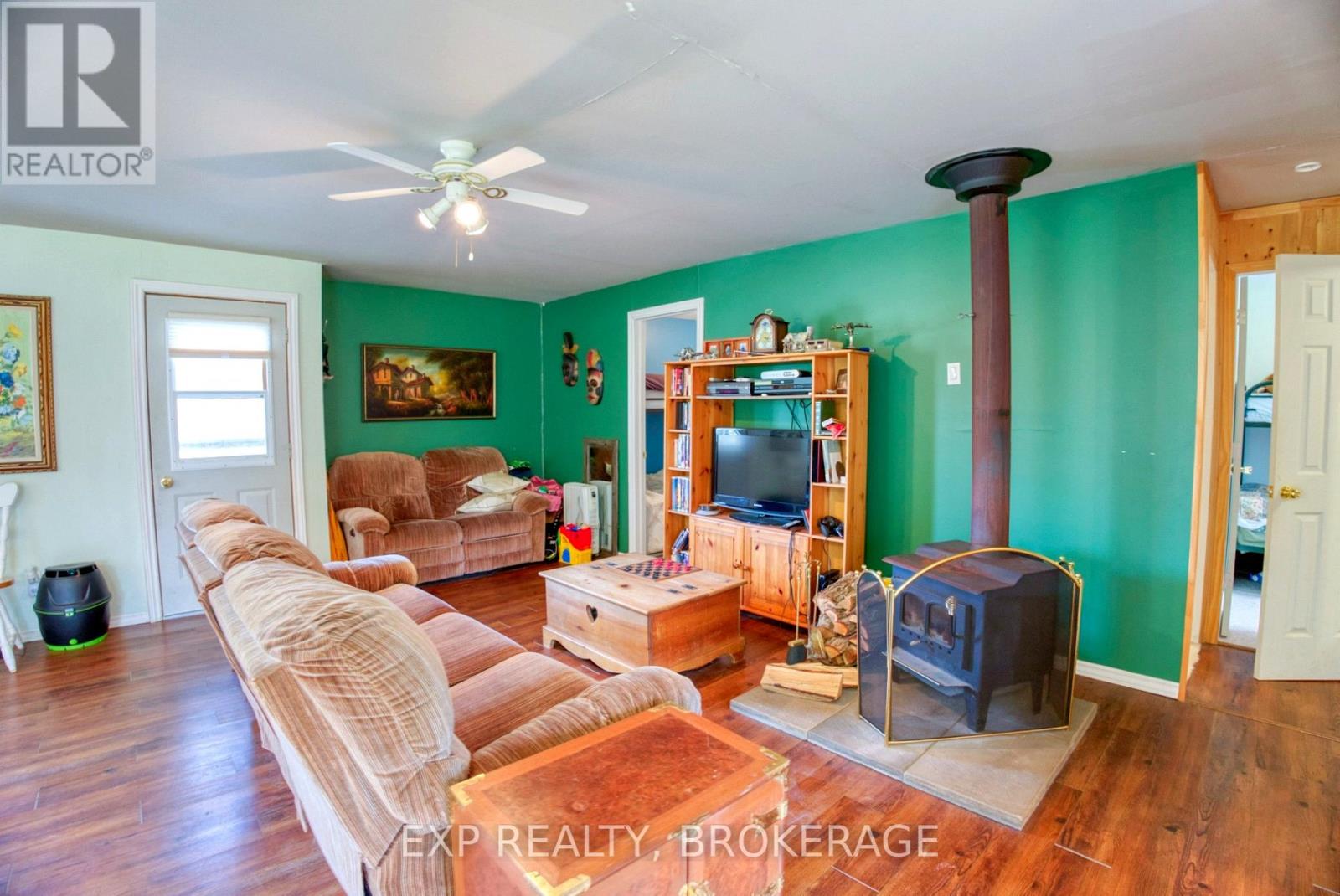1013 Turner Way Property Photo 10
