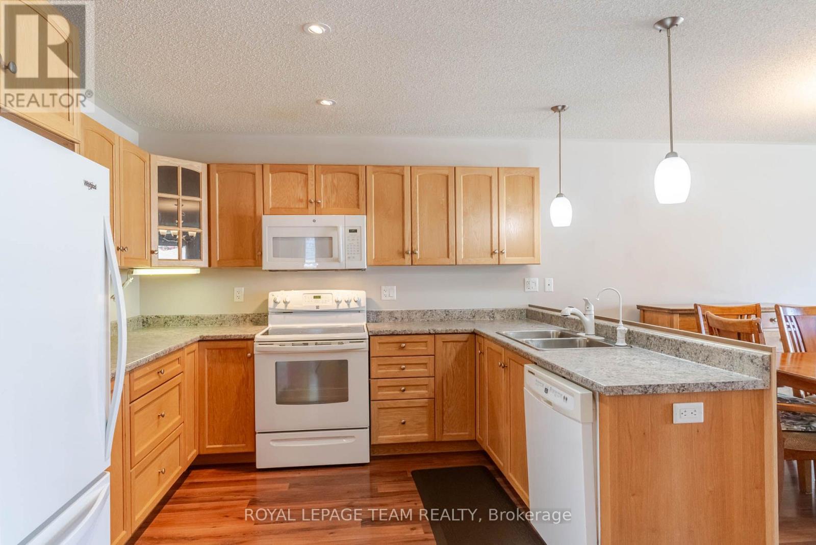 511 Kilburn Street Property Photo 8