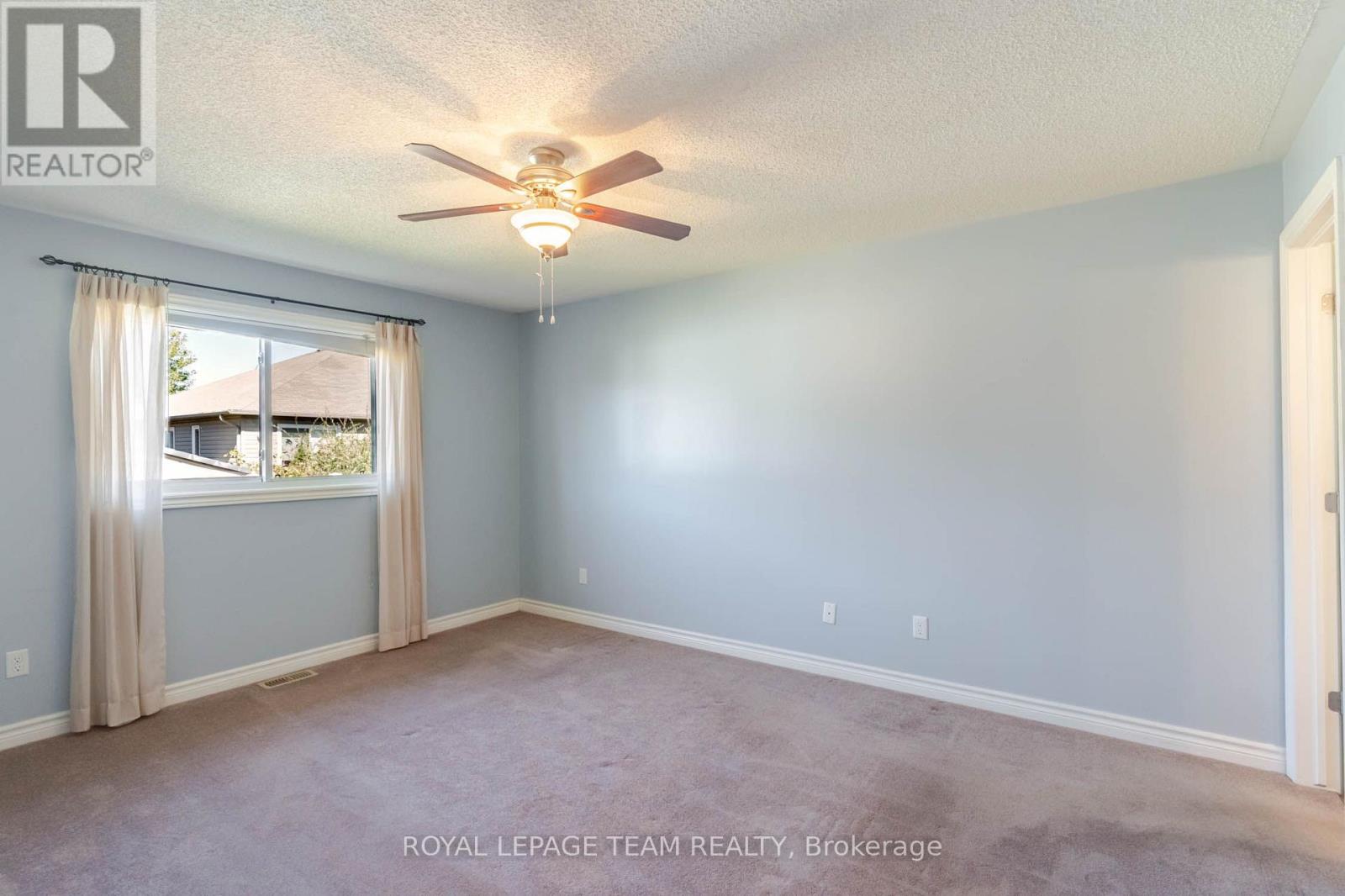511 Kilburn Street Property Photo 14