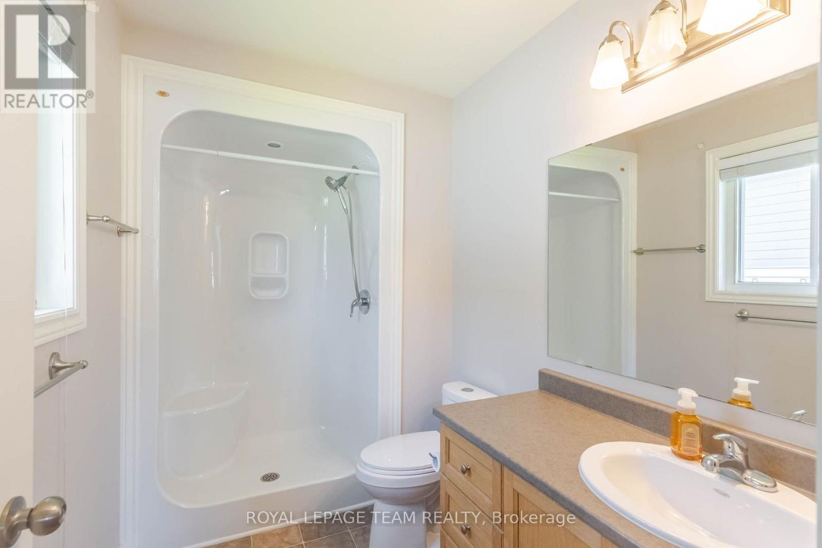 511 Kilburn Street Property Photo 16