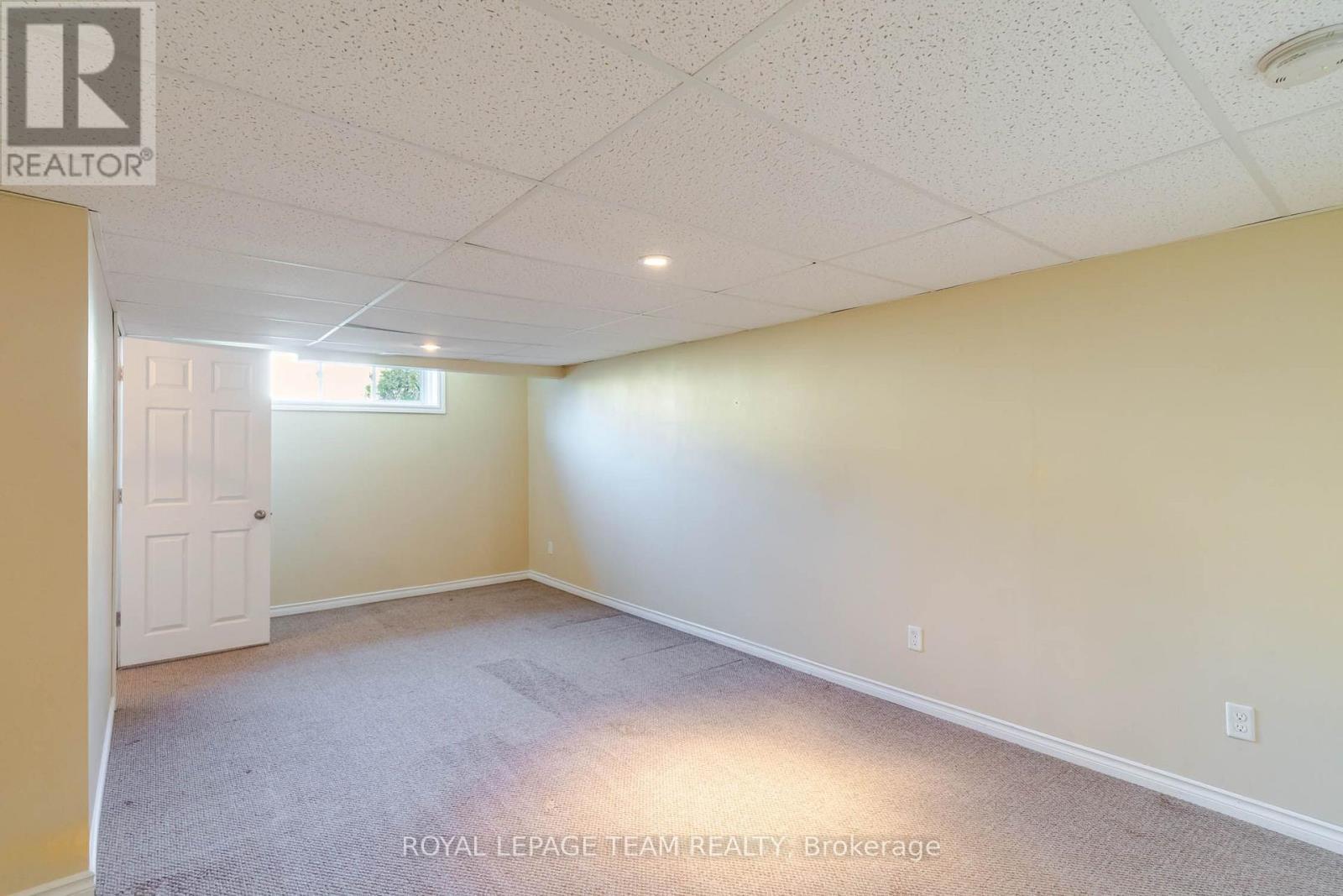 511 Kilburn Street Property Photo 23