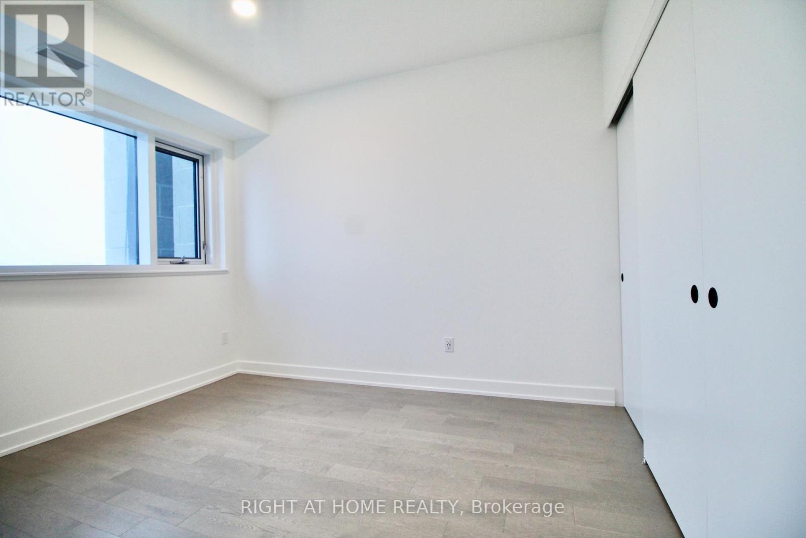 1004 - 560 Rideau Street Property Photo 14