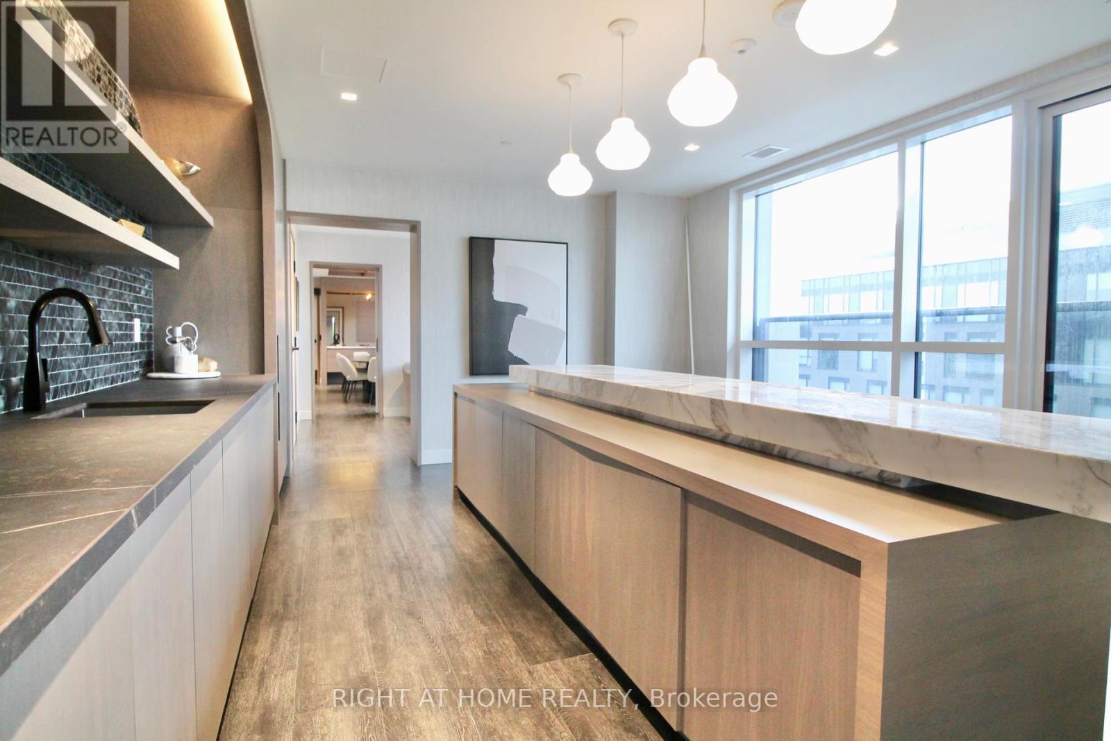 1004 - 560 Rideau Street Property Photo 21