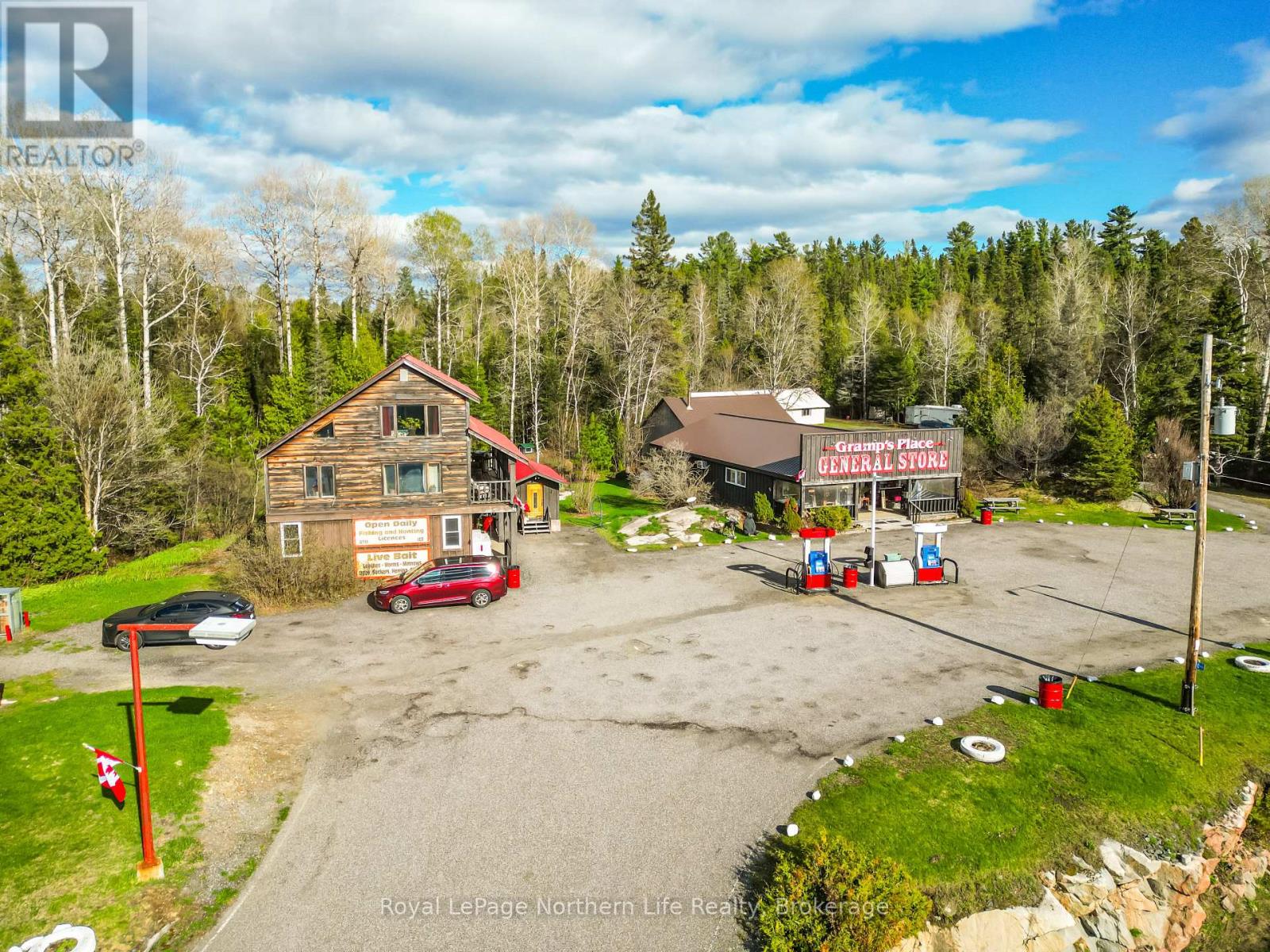 4825 Highway 11 Property Photo 2