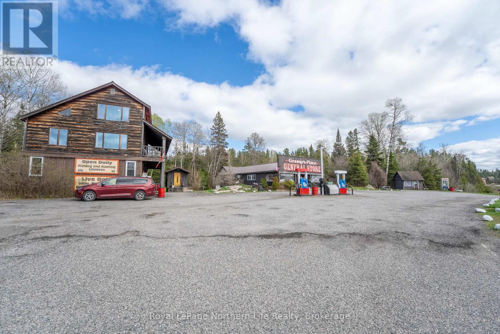 4825 Highway 11 Property Photo 46