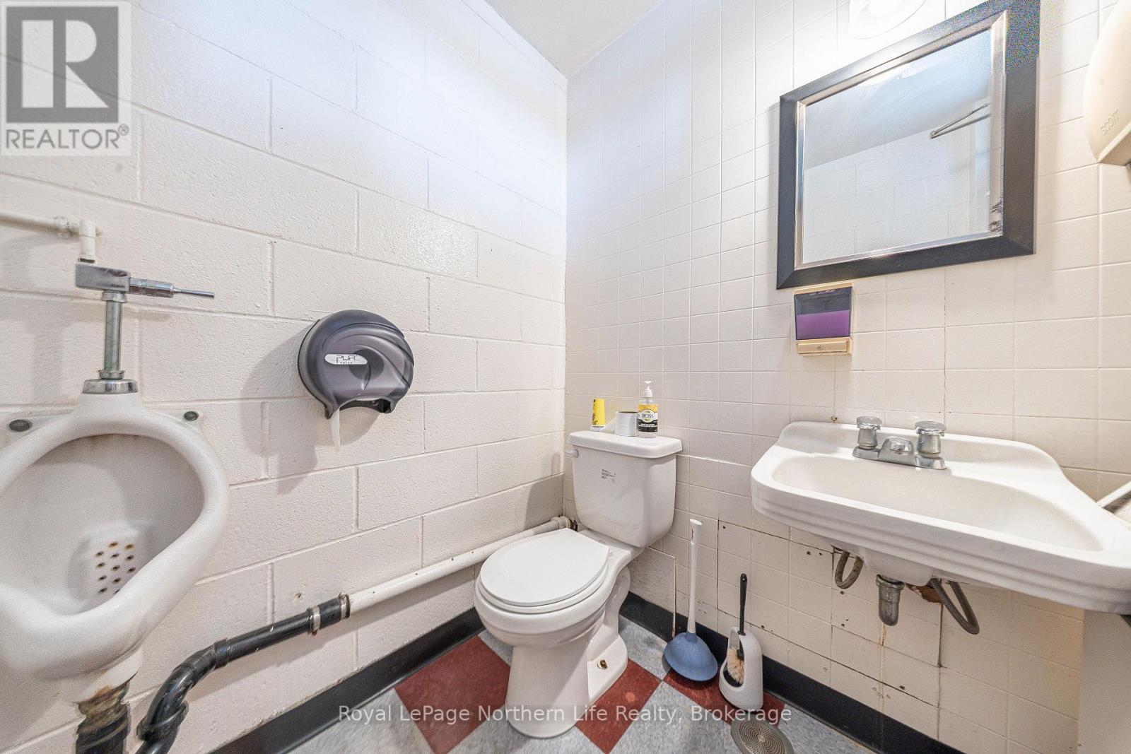4825 Highway 11 Property Photo 48