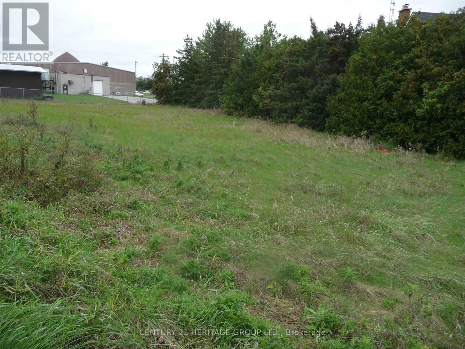 33 Grant Drive Property Photo 3