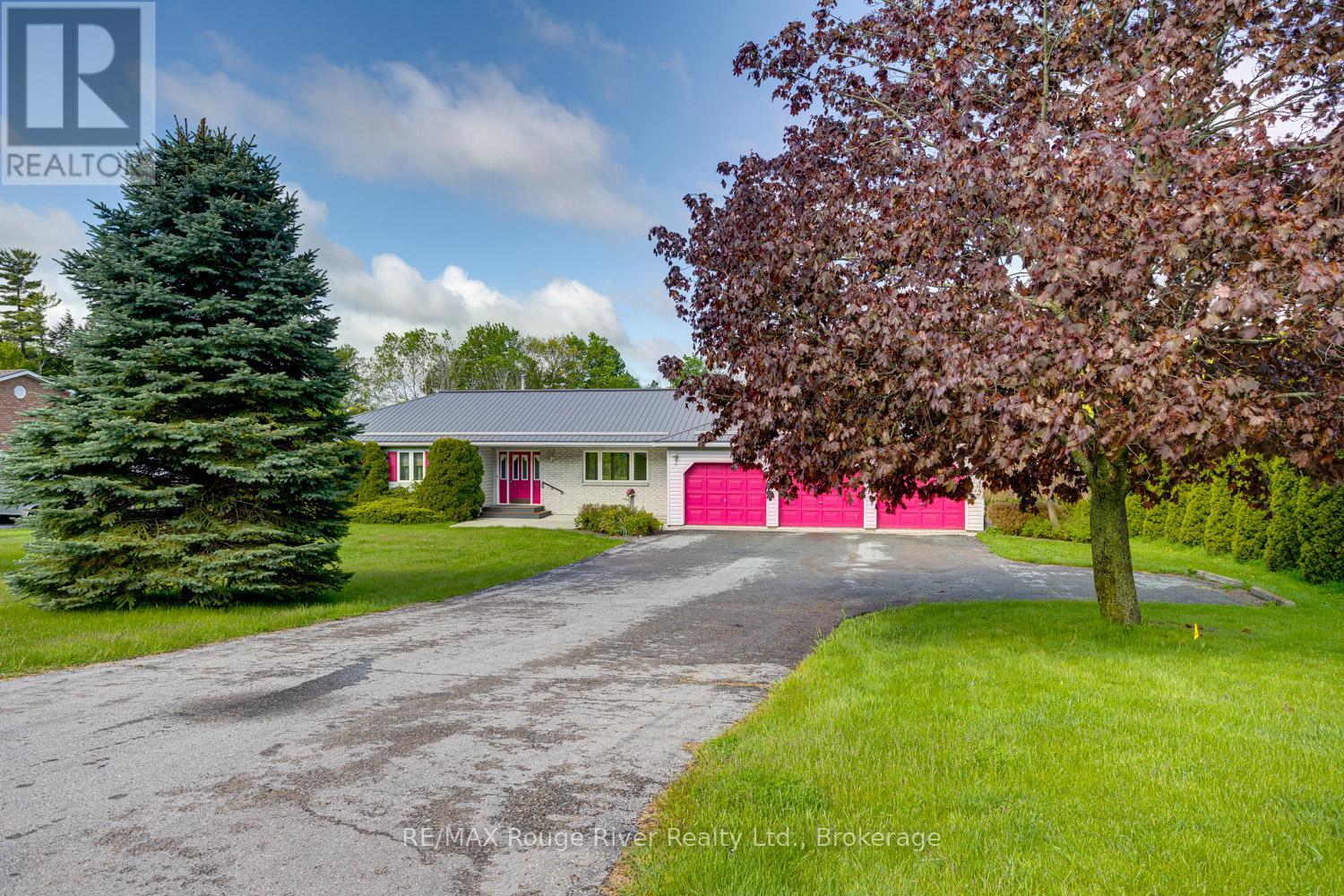 3360 Burnham Street N Property Photo 4
