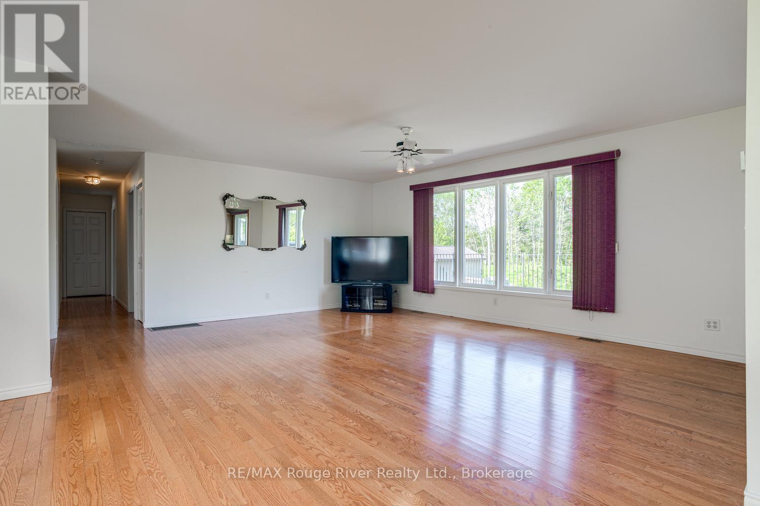 3360 Burnham Street N Property Photo 16