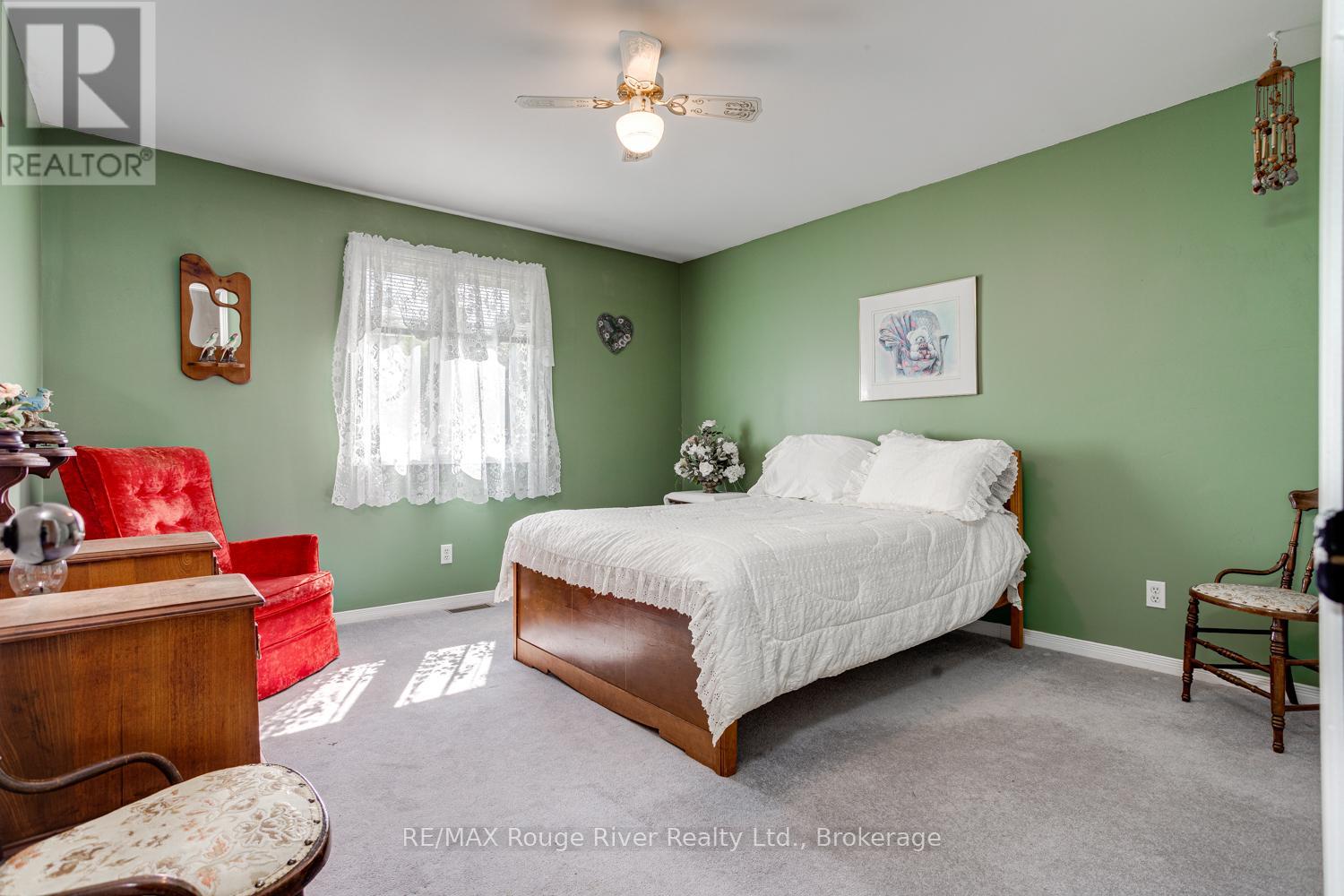3360 Burnham Street N Property Photo 23