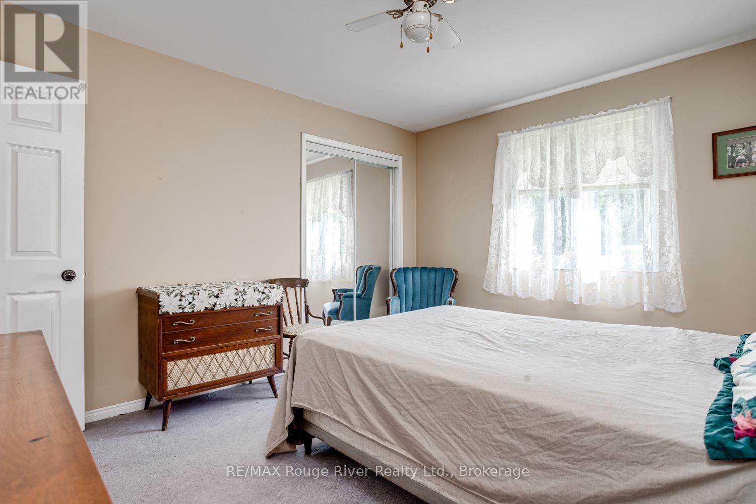 3360 Burnham Street N Property Photo 27