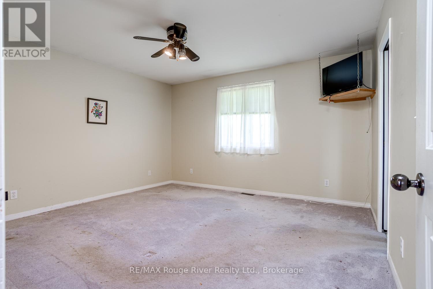 3360 Burnham Street N Property Photo 28