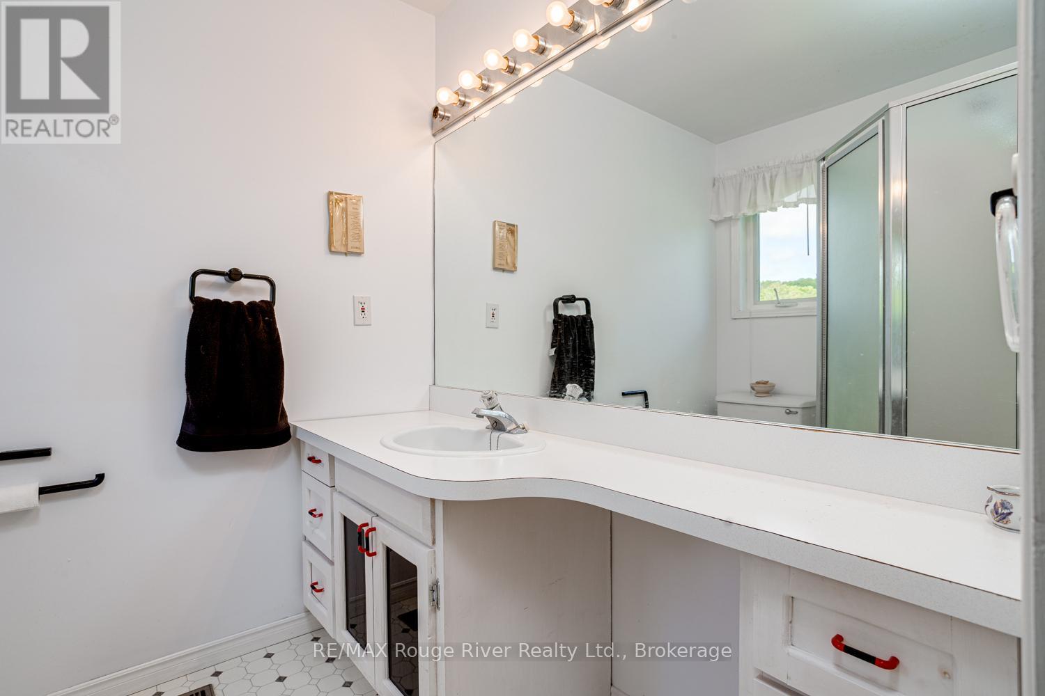 3360 Burnham Street N Property Photo 30