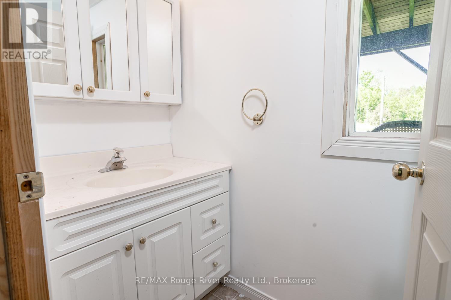 3360 Burnham Street N Property Photo 42