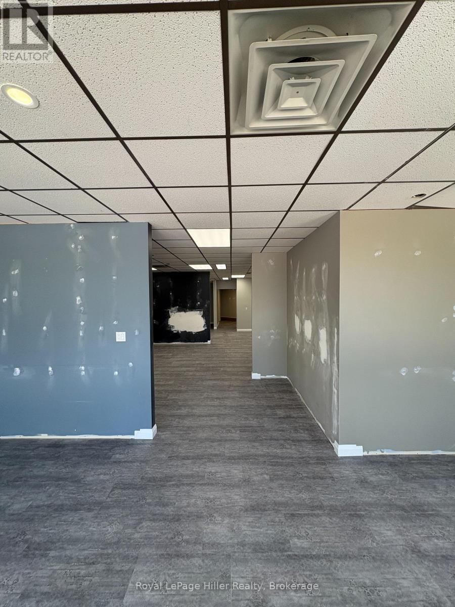 4 - 684 Ontario Street Property Photo 2