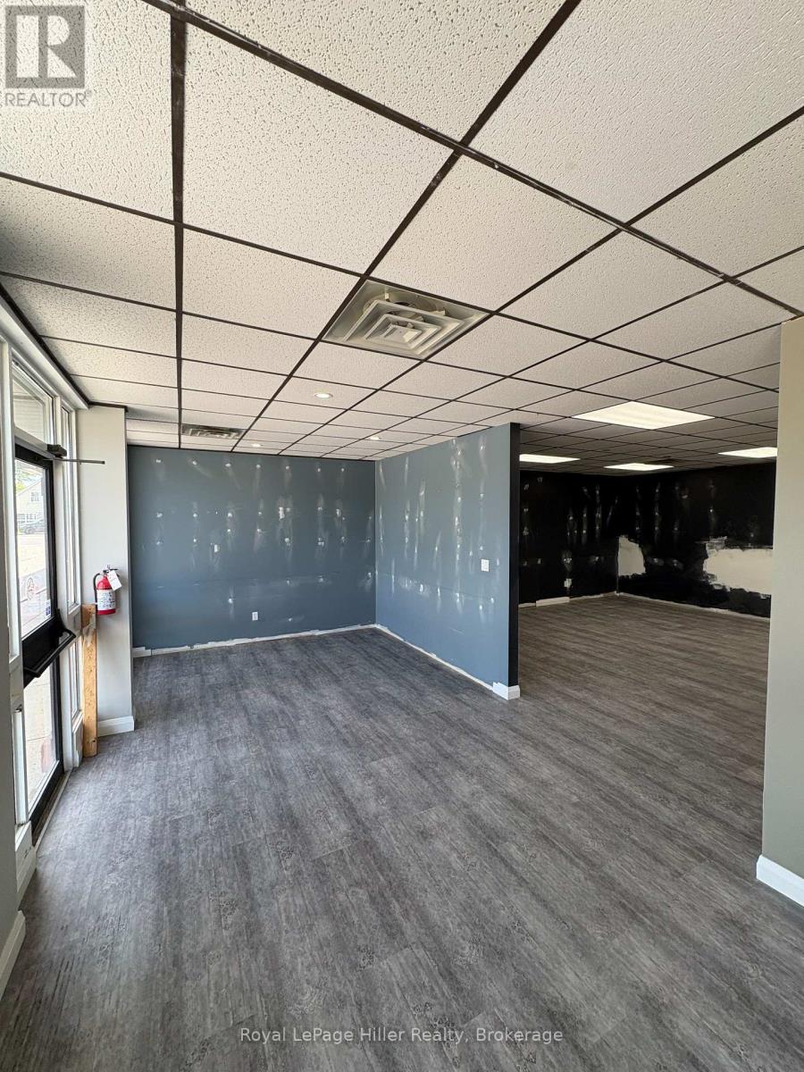 4 - 684 Ontario Street Property Photo 3