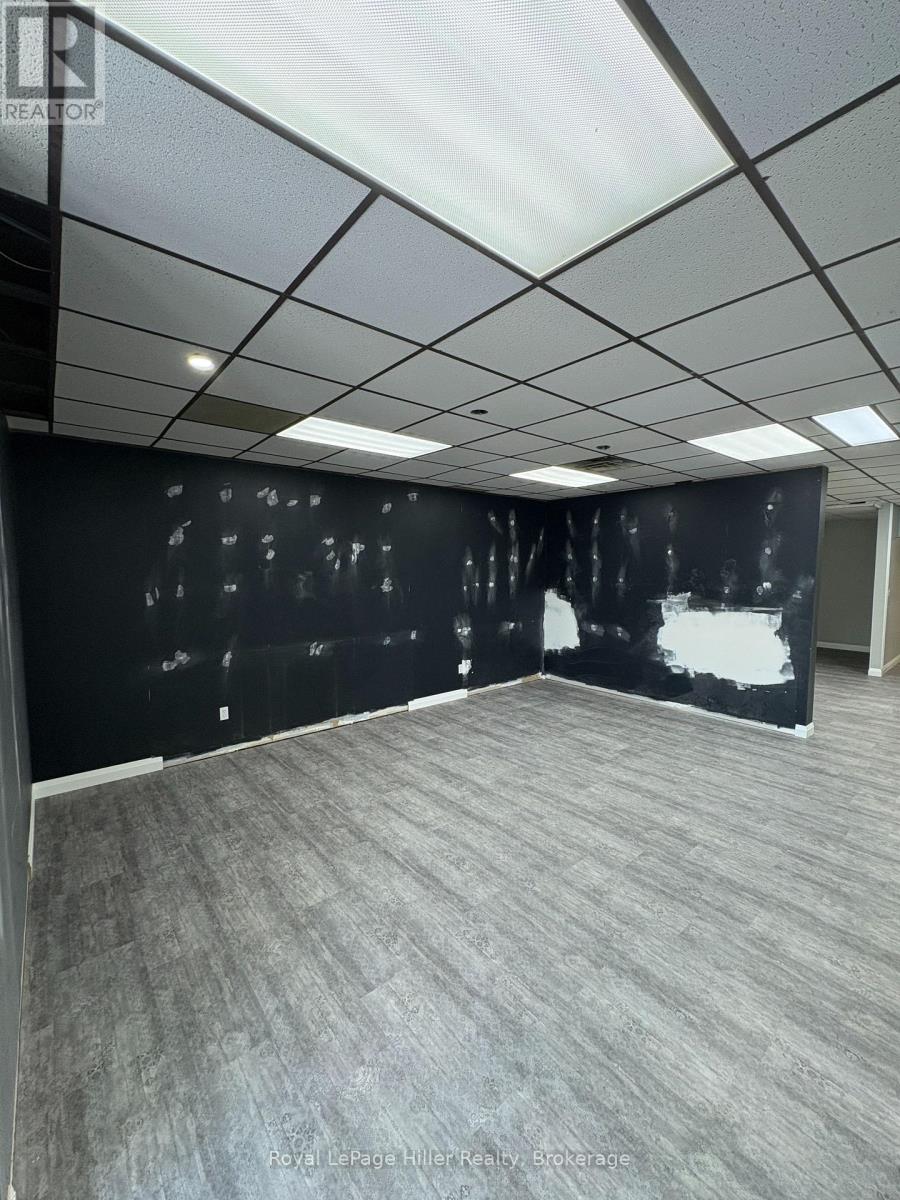 4 - 684 Ontario Street Property Photo 5