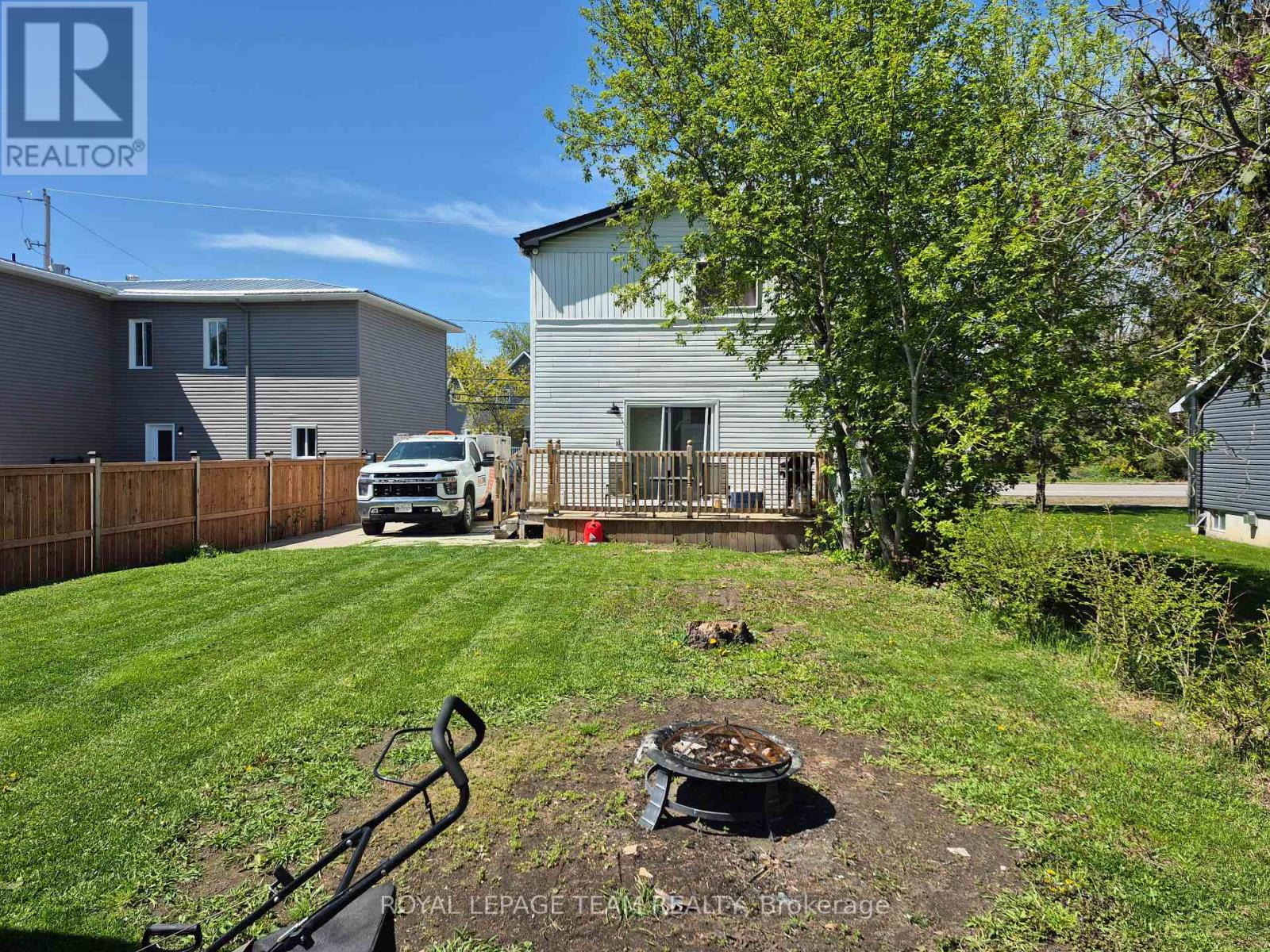 3267 Yorks Corners Road S Property Photo 4