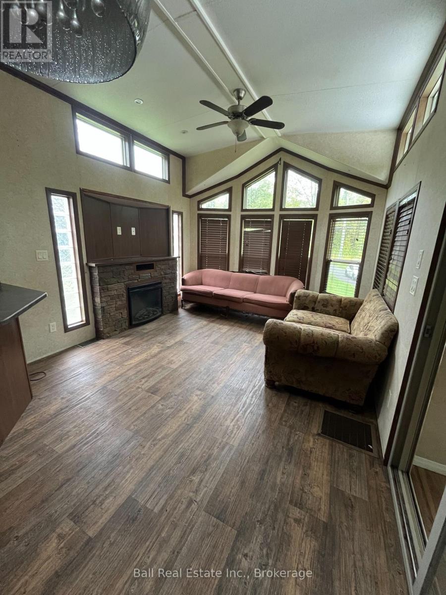 1594 North Steenburg Lake Road Property Photo 8