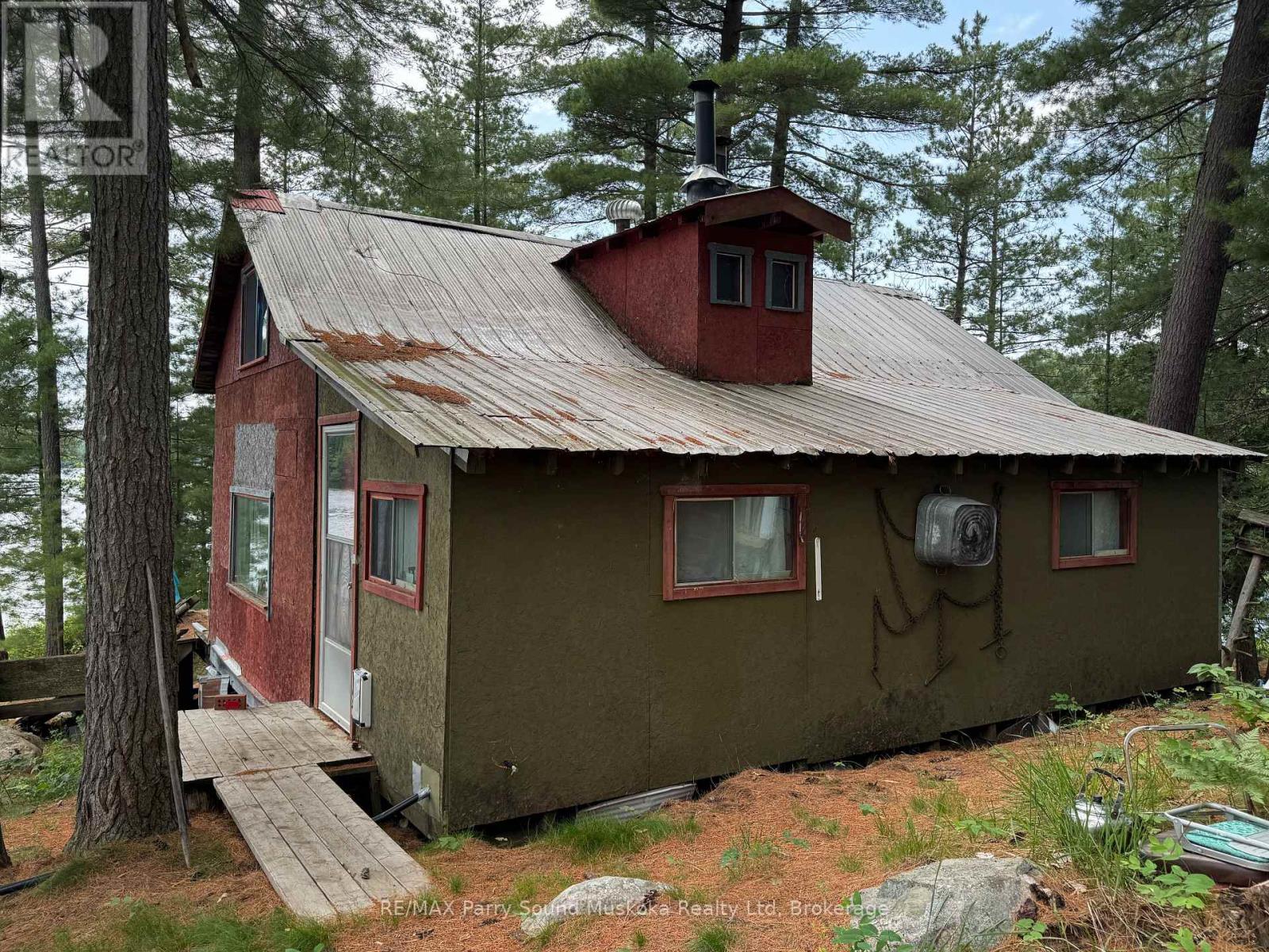 2 Wolf River Property Photo 2