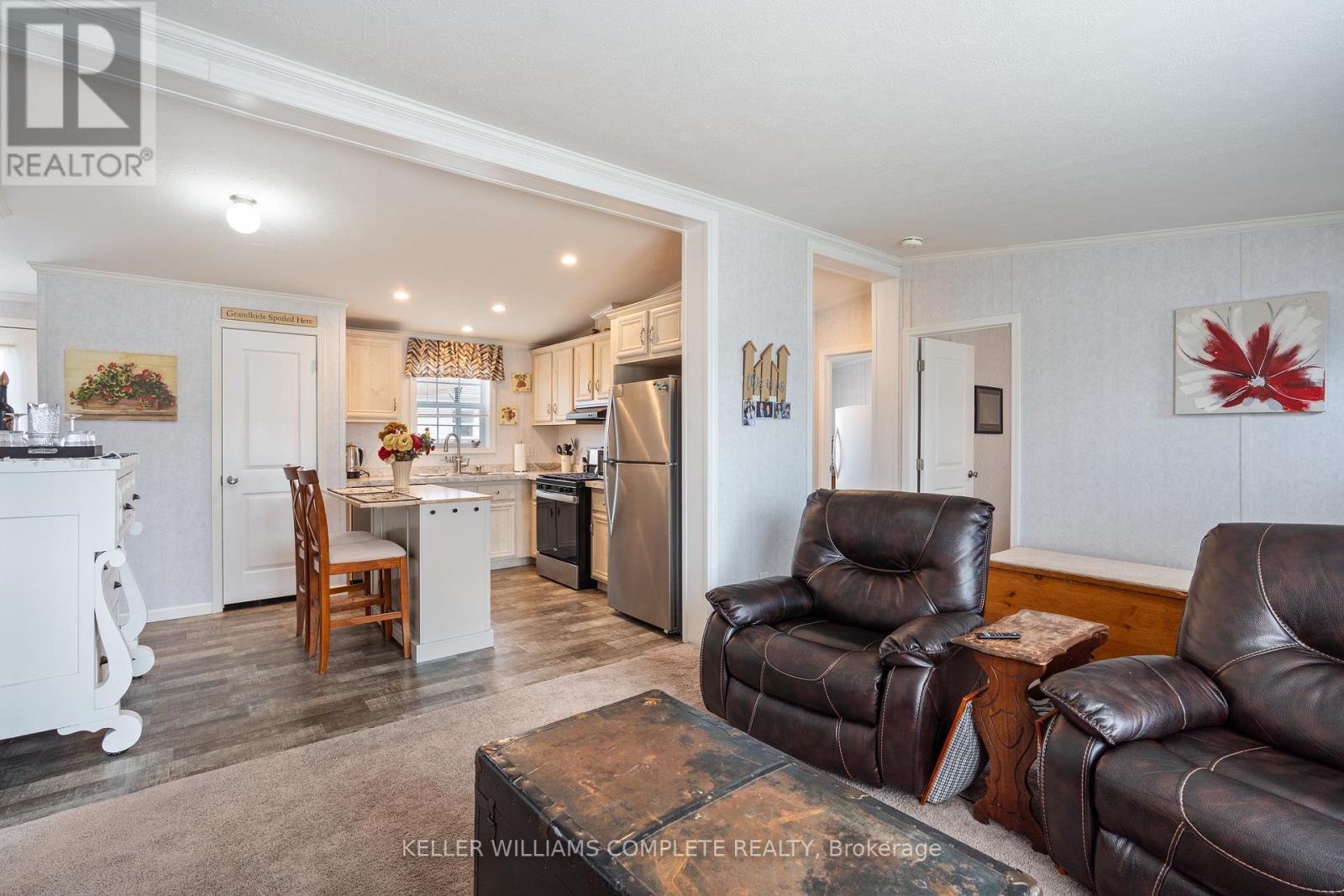 22 Copper Beech Drive Property Photo 4