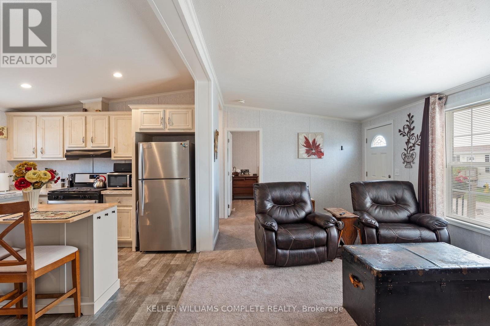 22 Copper Beech Drive Property Photo 5