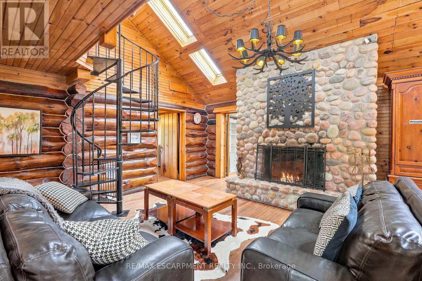 678 Chantler Road Property Photo 18