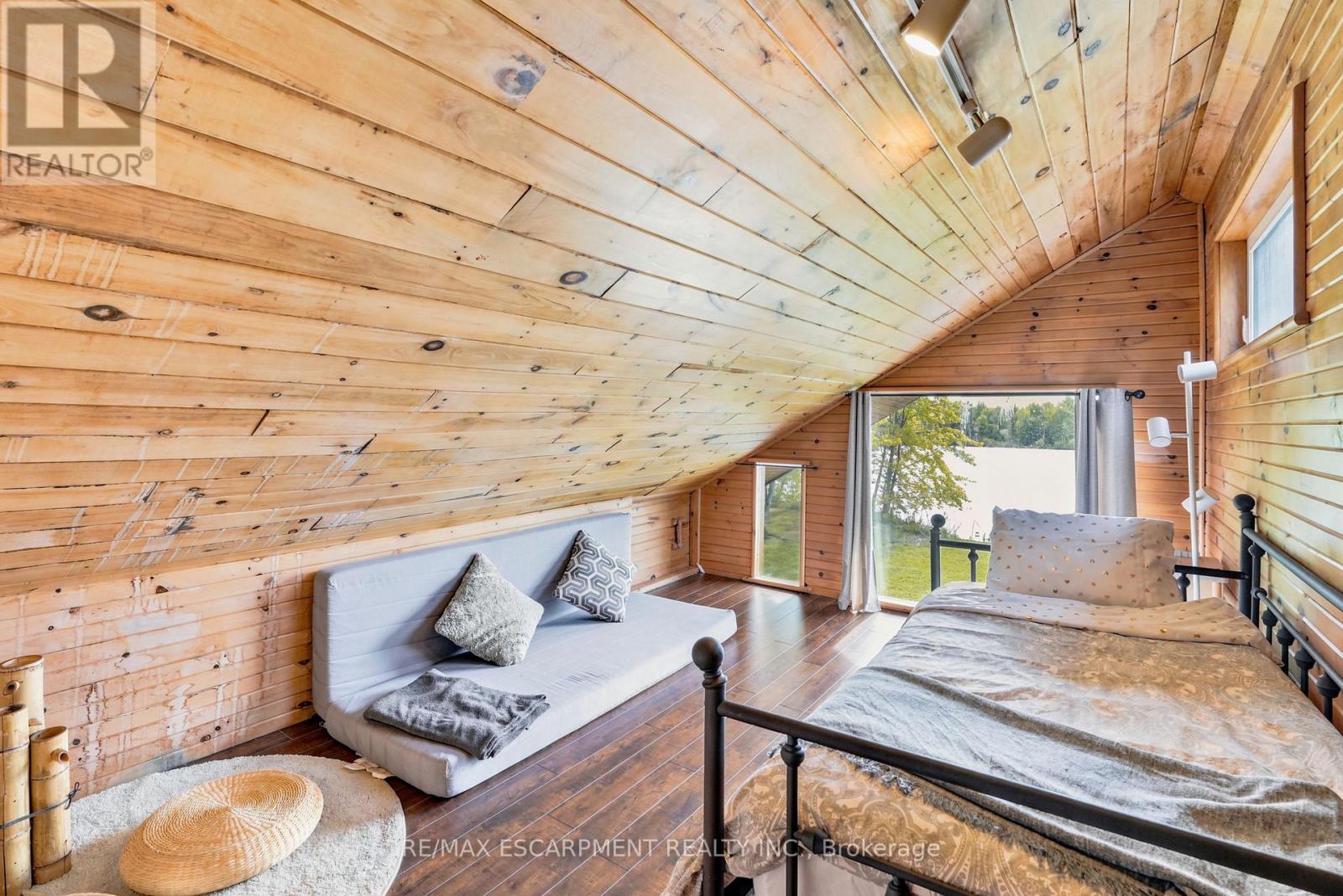 678 Chantler Road Property Photo 40