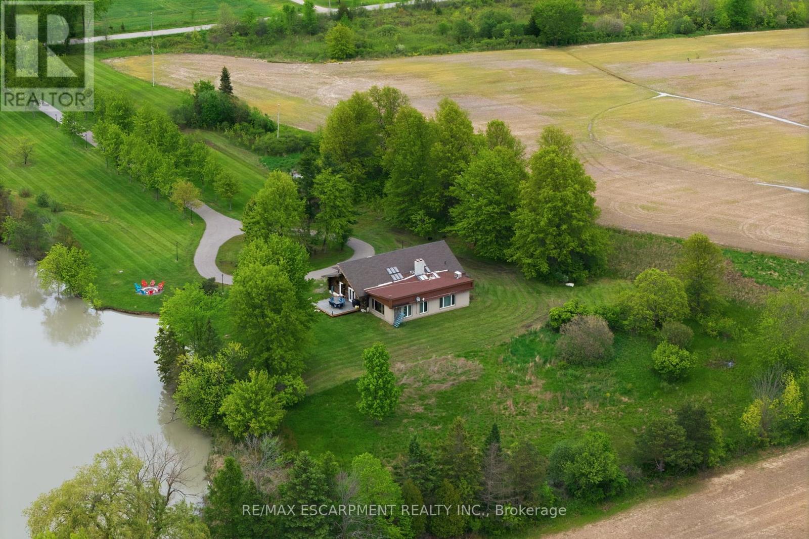 678 Chantler Road Property Photo 44