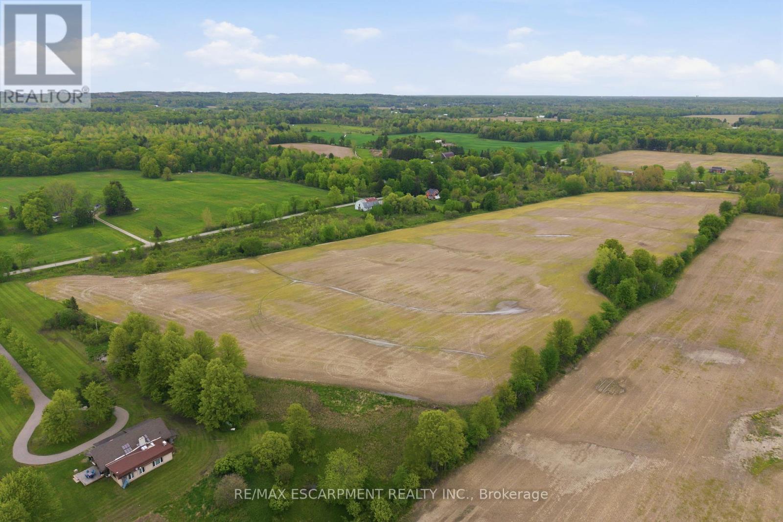 678 Chantler Road Property Photo 46