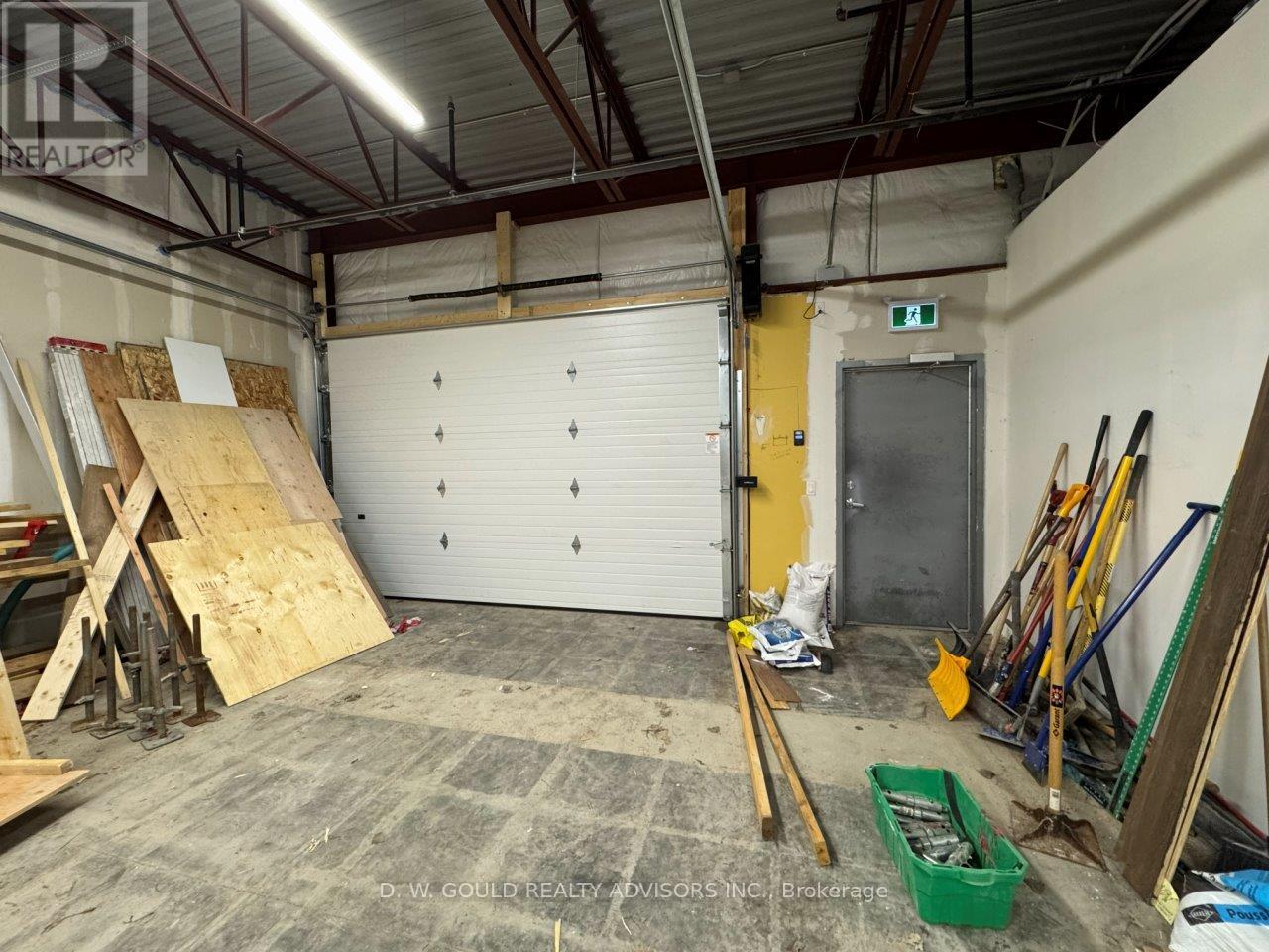 6 - 610 Dundas Street E Property Photo 14