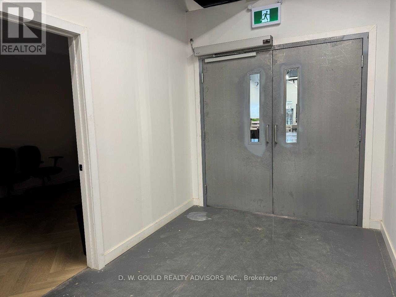 6 - 610 Dundas Street E Property Photo 21