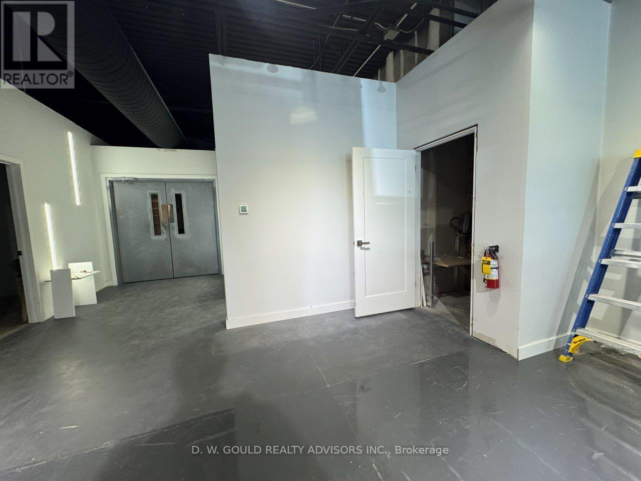 6 - 610 Dundas Street E Property Photo 22